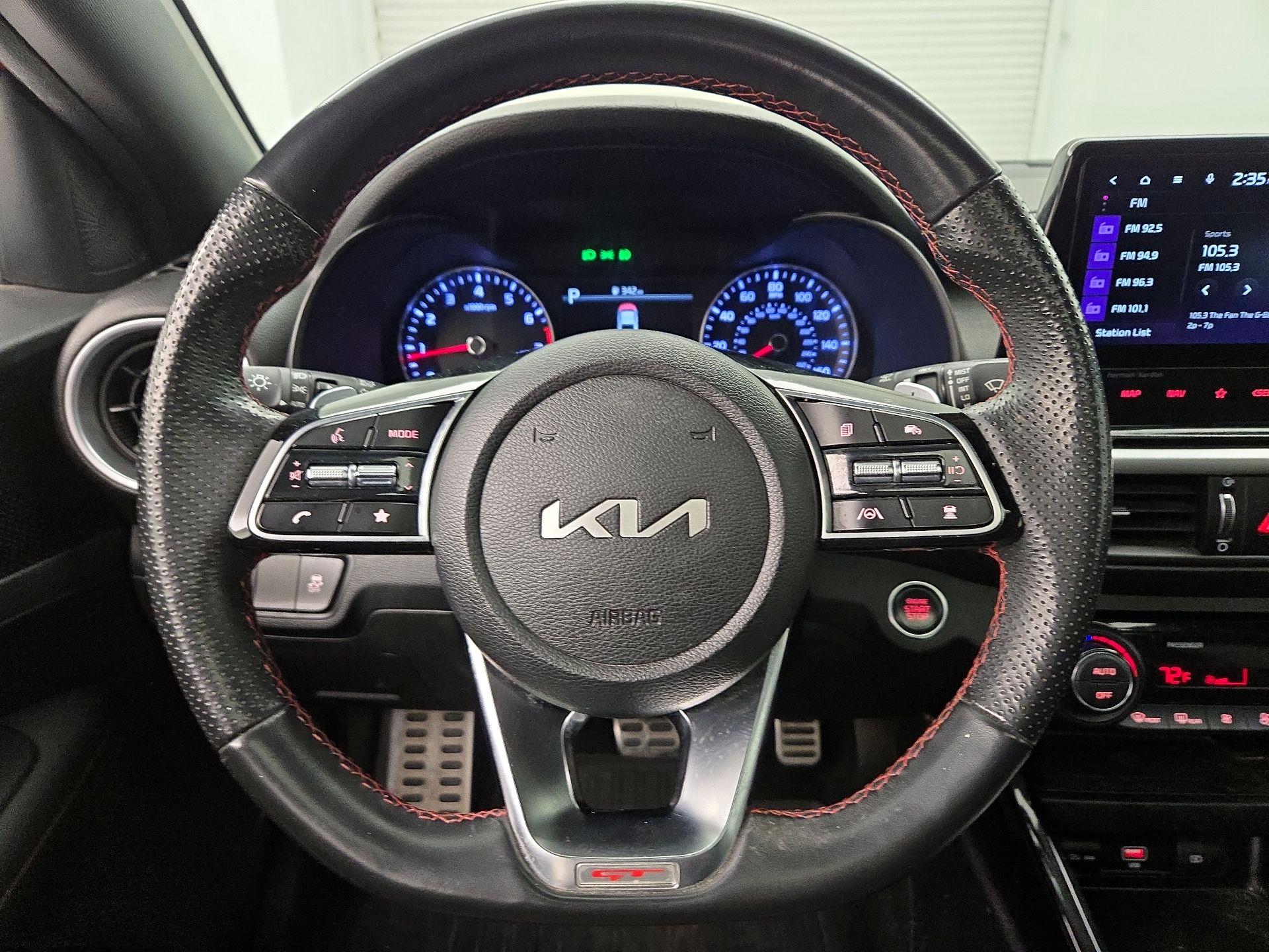 Thumbnail: 2023 Kia Forte - 10