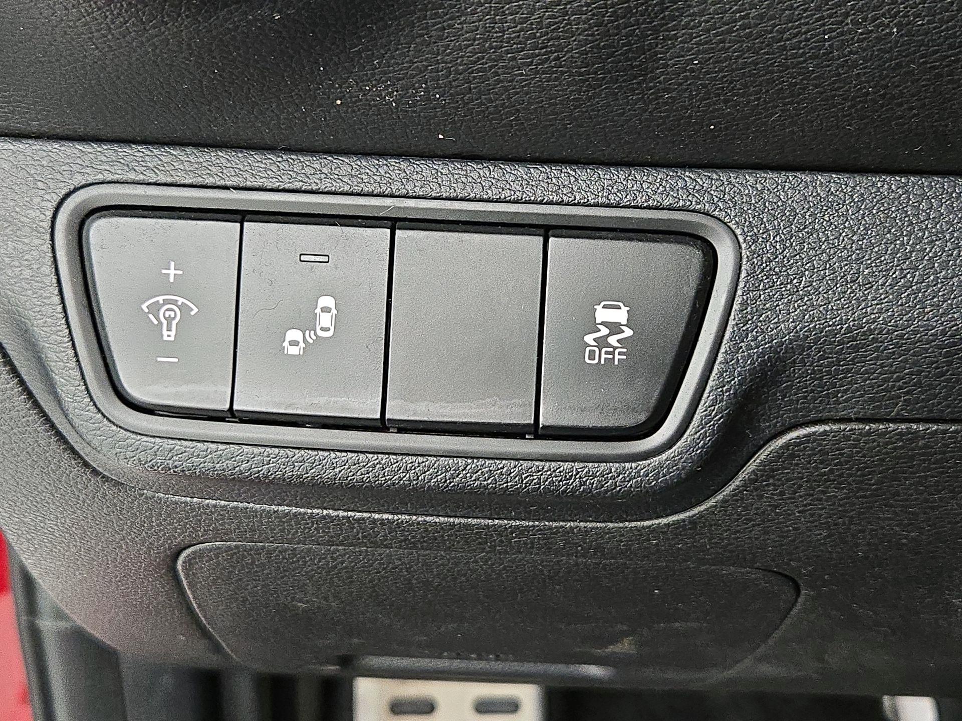 Thumbnail: 2023 Kia Forte - 13