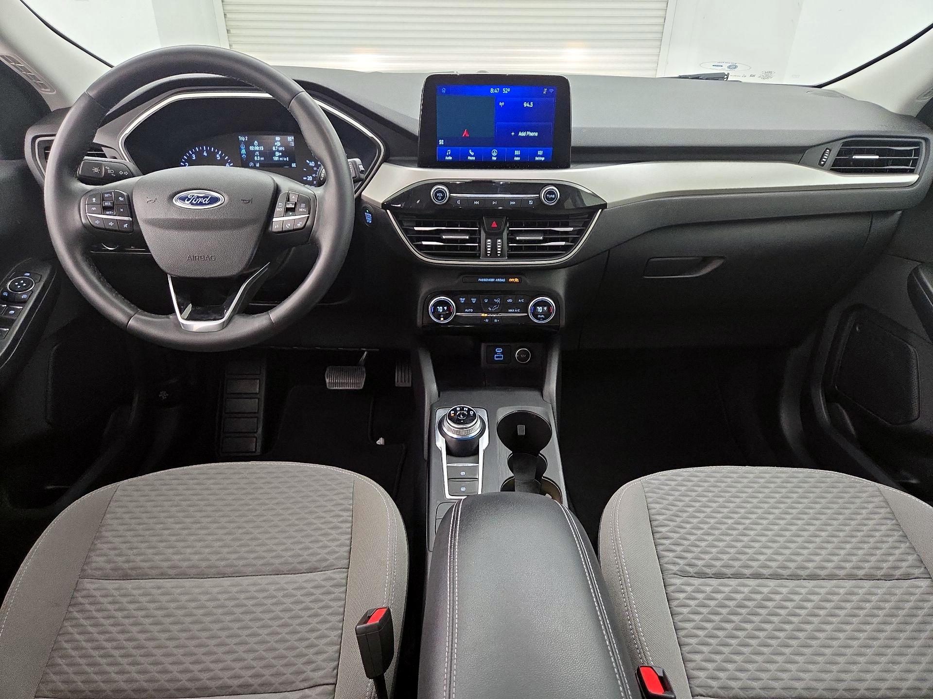 Thumbnail: 2021 Ford Escape - 9