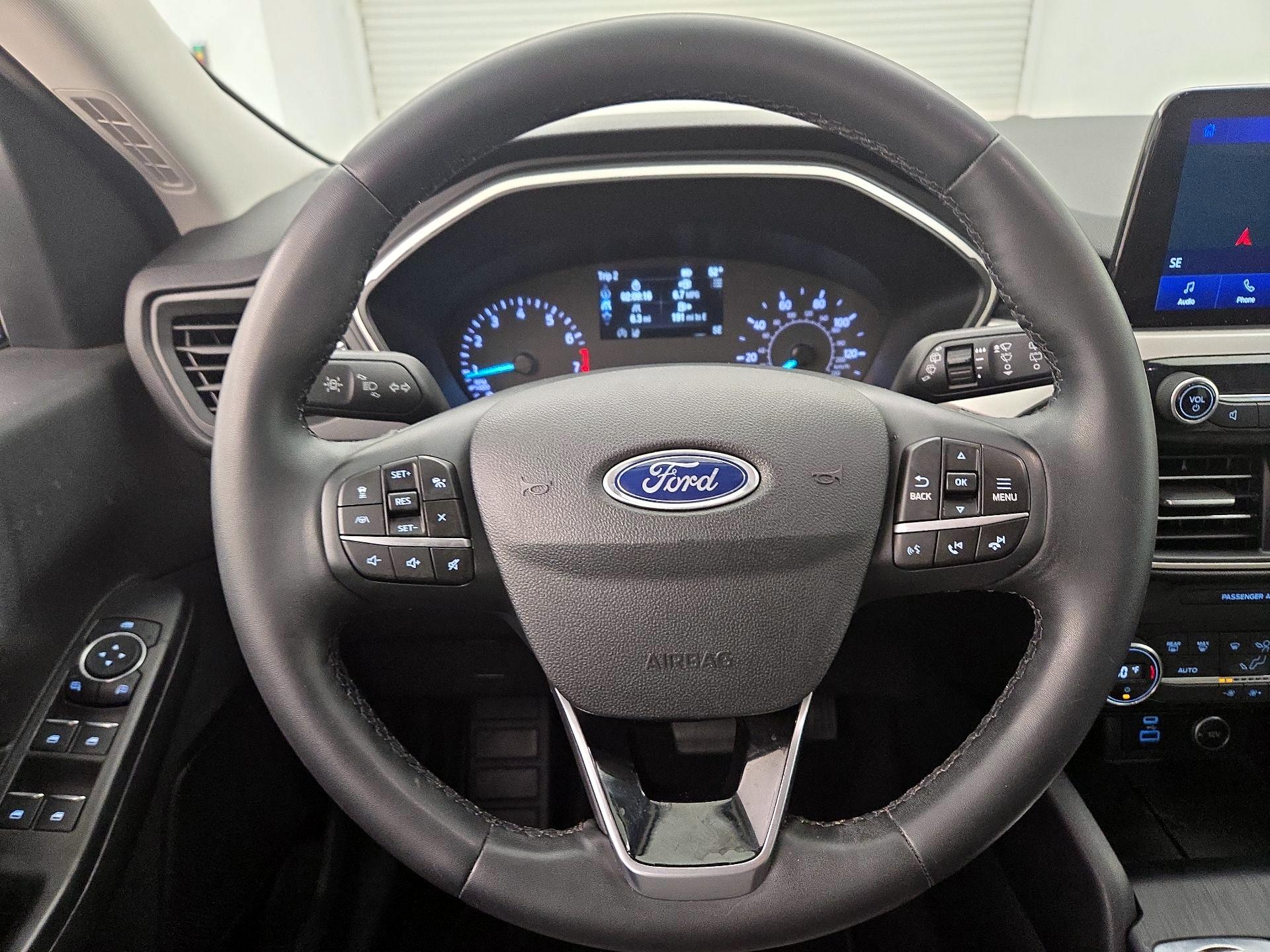 Thumbnail: 2021 Ford Escape - 10