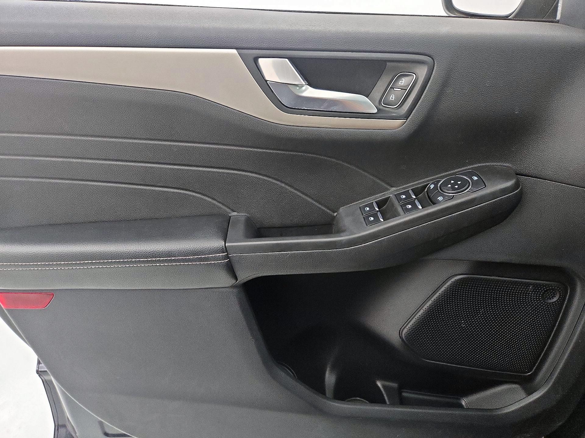 Thumbnail: 2021 Ford Escape - 12