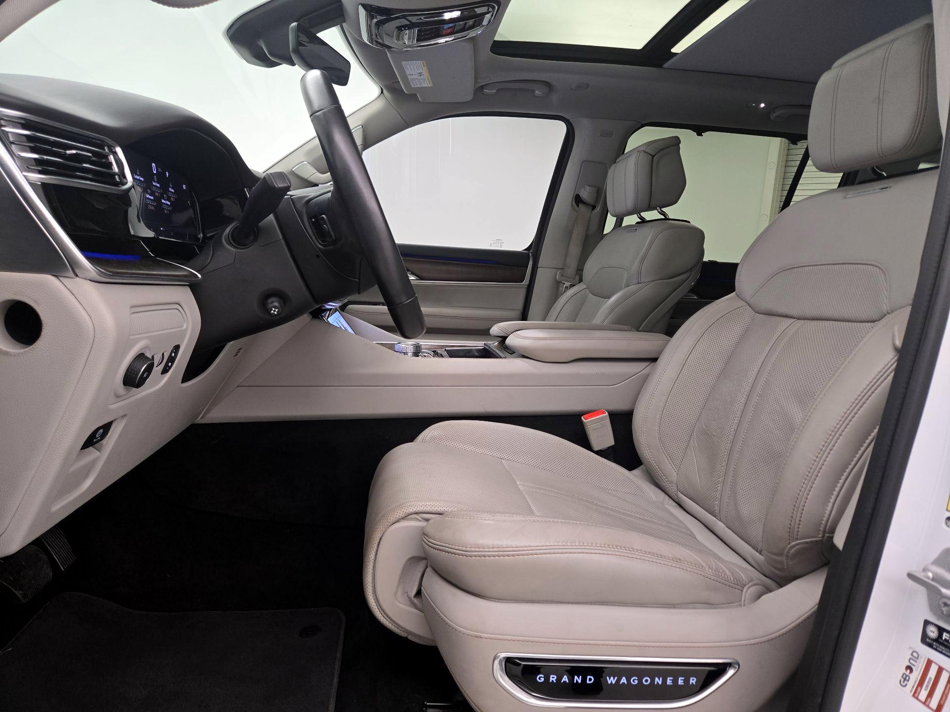 Thumbnail: 2022 Jeep Grand Wagoneer - 11