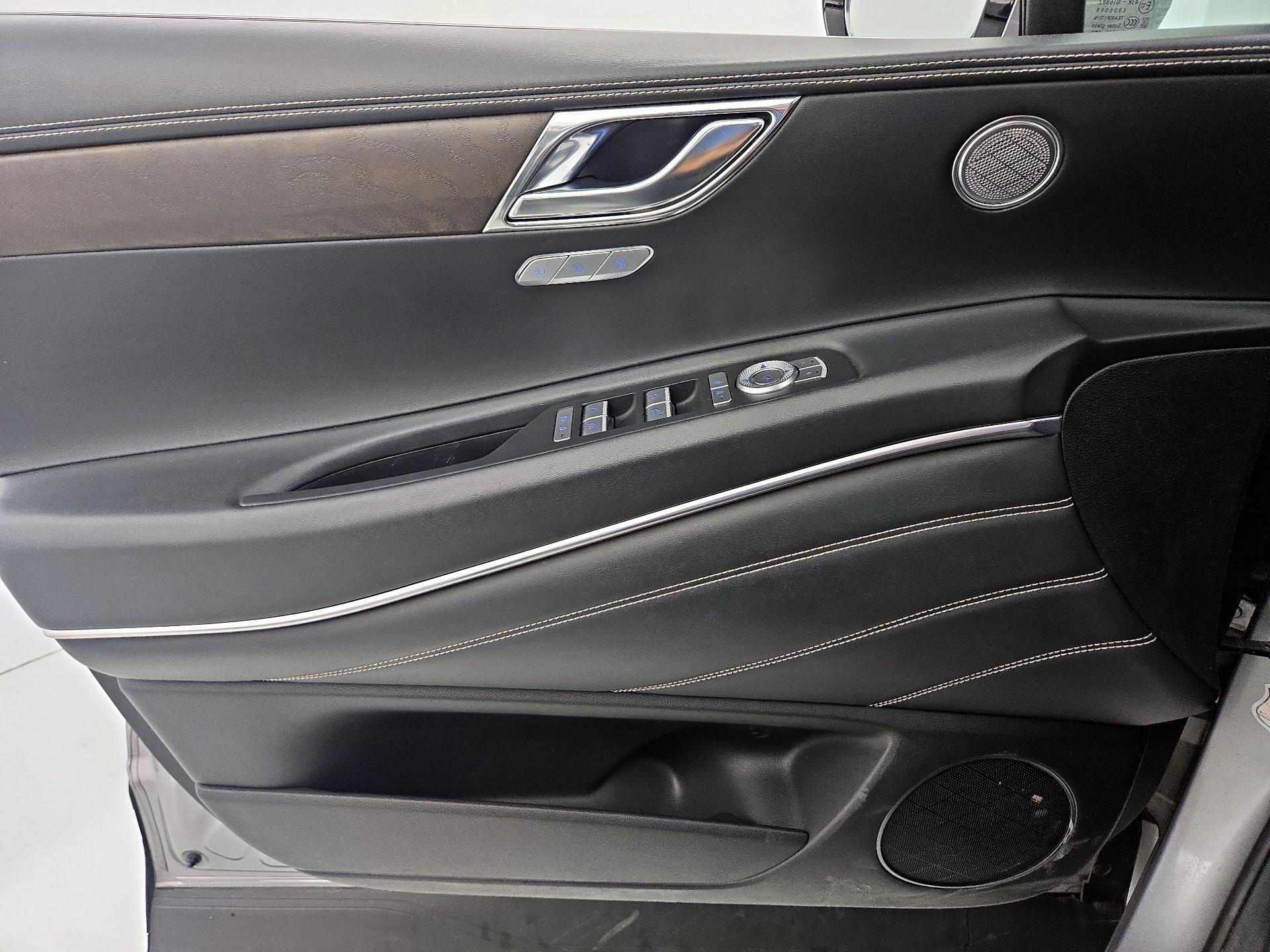 Thumbnail: 2024 Genesis GV80 - 12