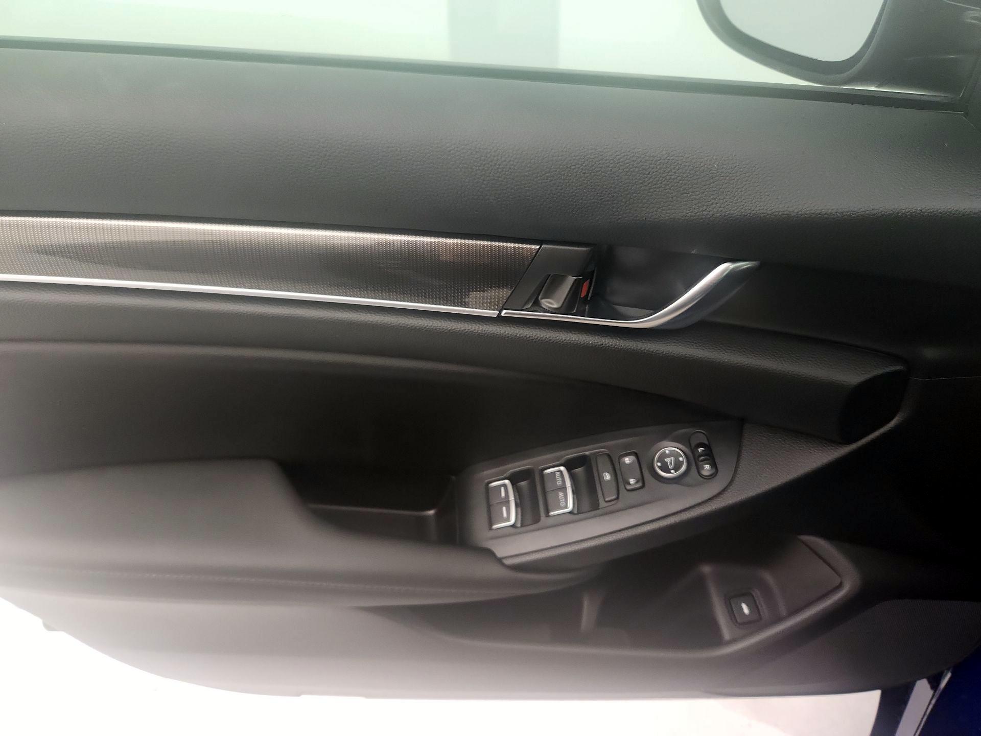 Thumbnail: 2021 Honda Accord - 12