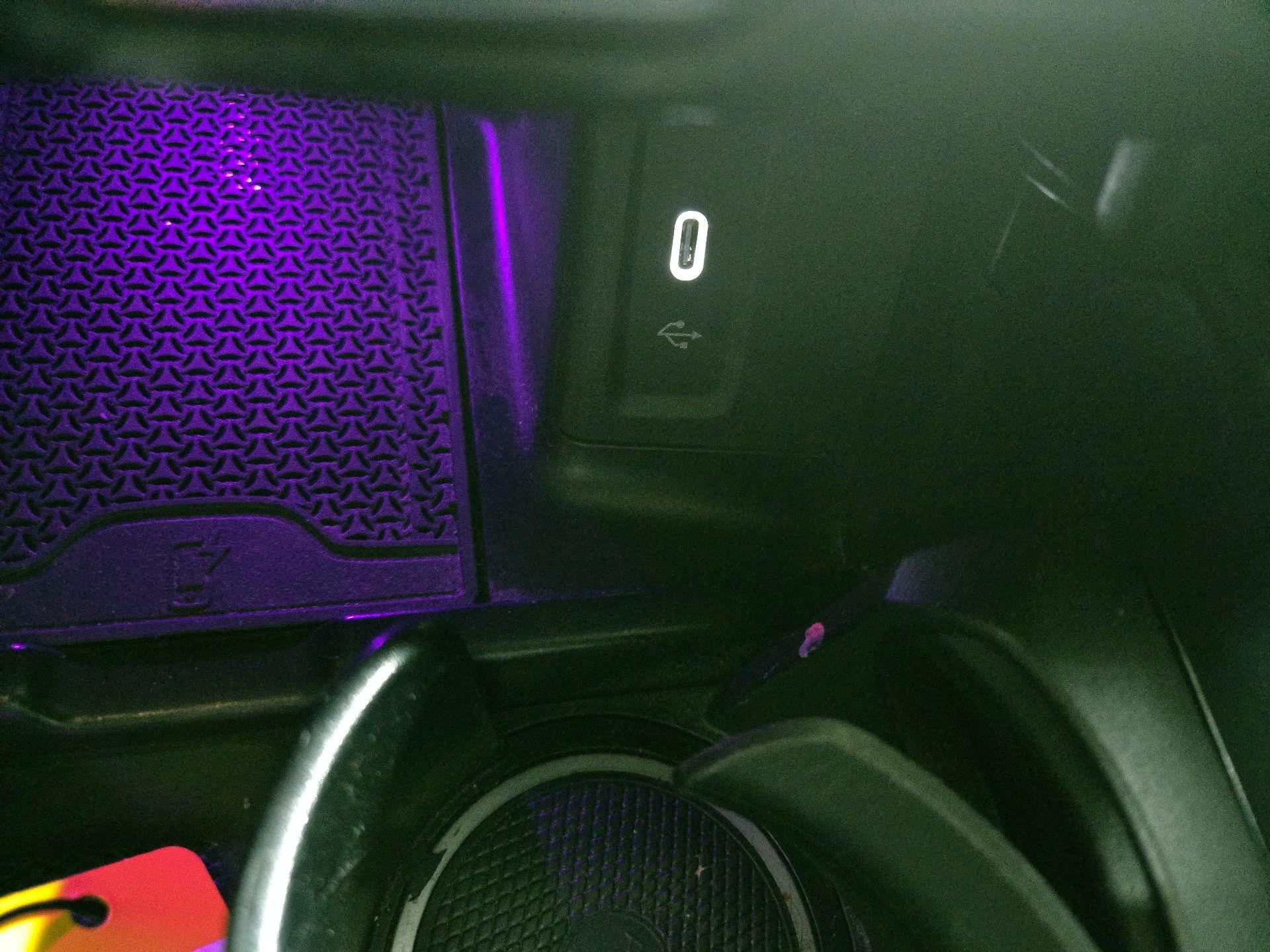 Thumbnail: 2023 Mercedes-Benz GLC - 16