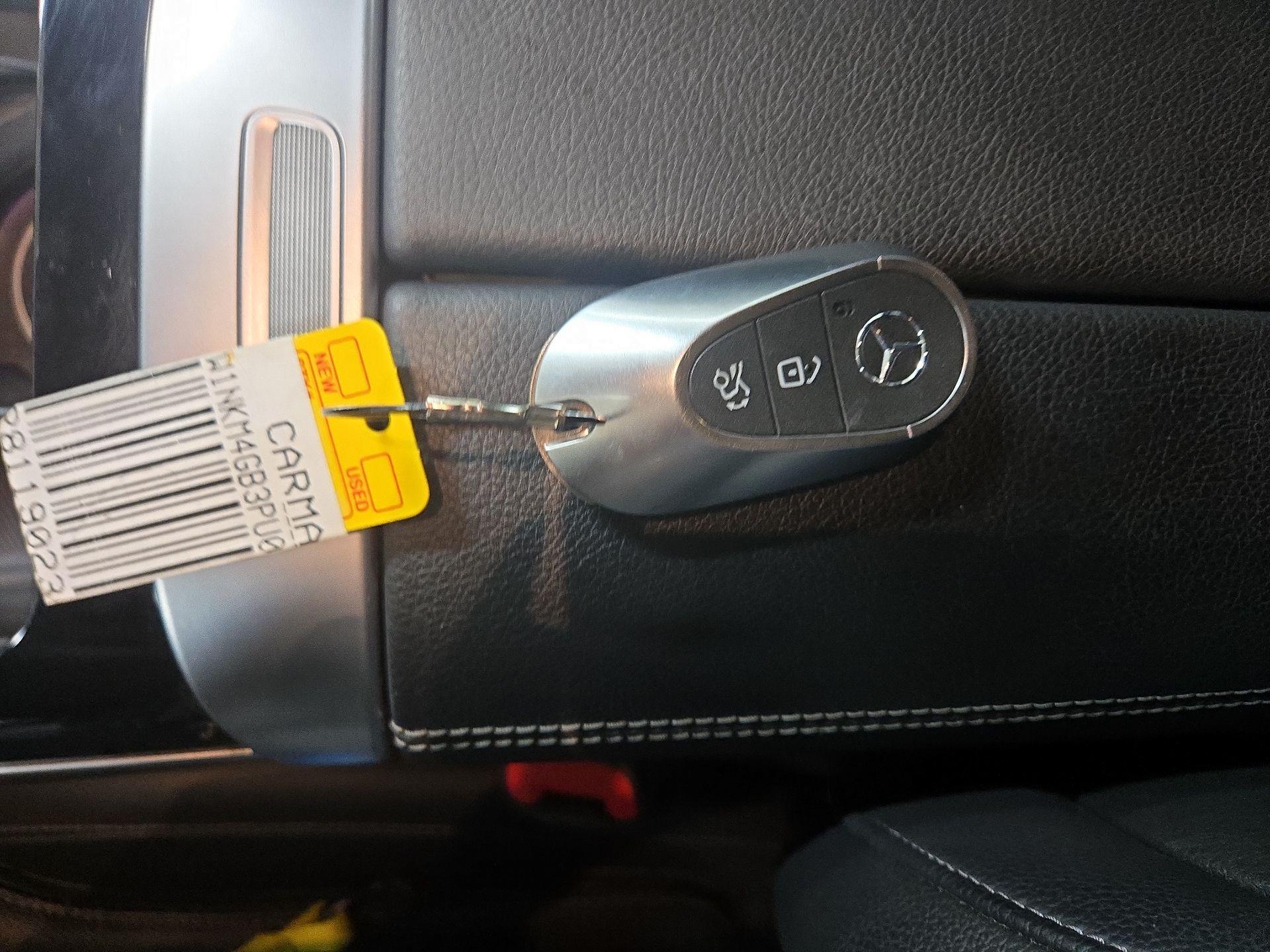 Thumbnail: 2023 Mercedes-Benz GLC - 20