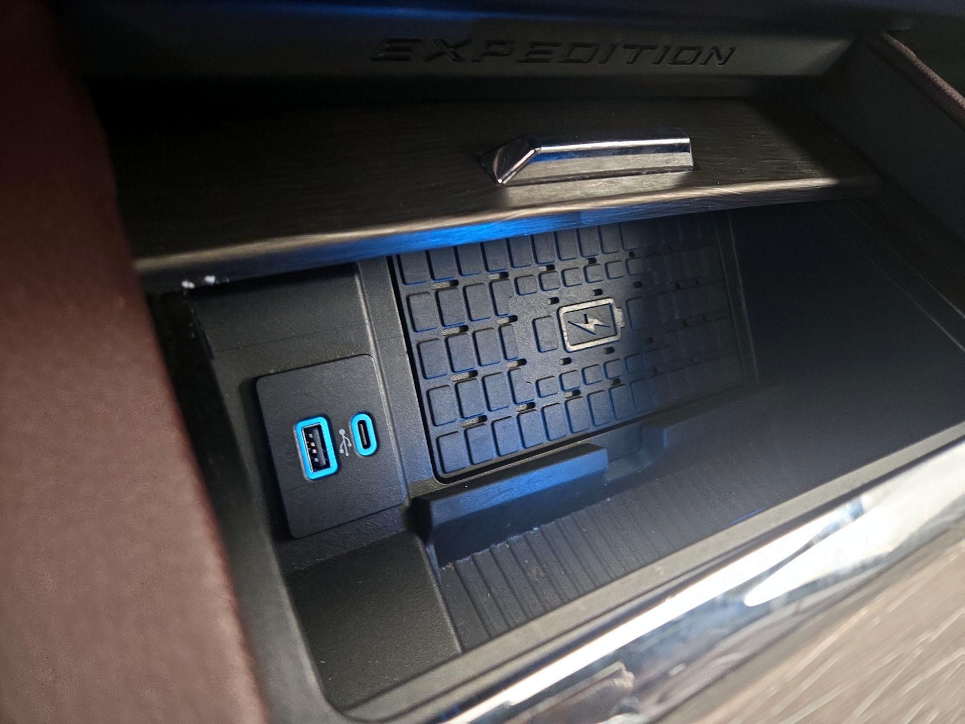 Thumbnail: 2024 Ford Expedition MAX - 19