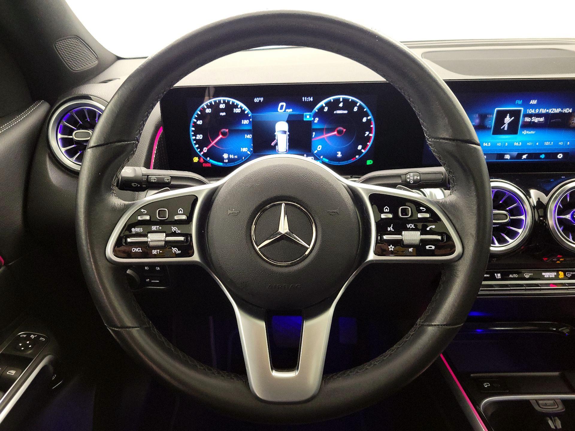 Thumbnail: 2022 Mercedes-Benz GLB - 10