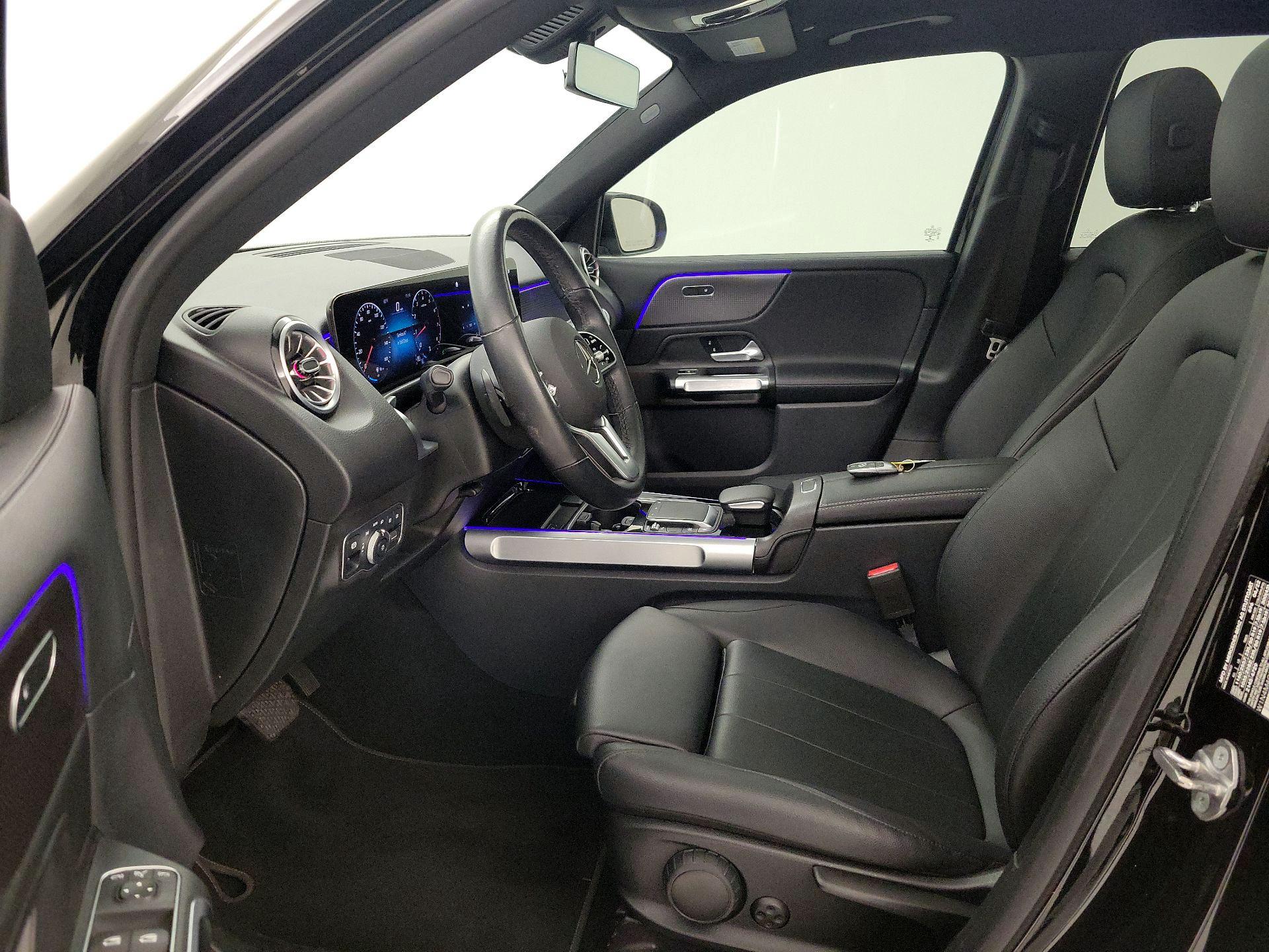 Thumbnail: 2022 Mercedes-Benz GLB - 11