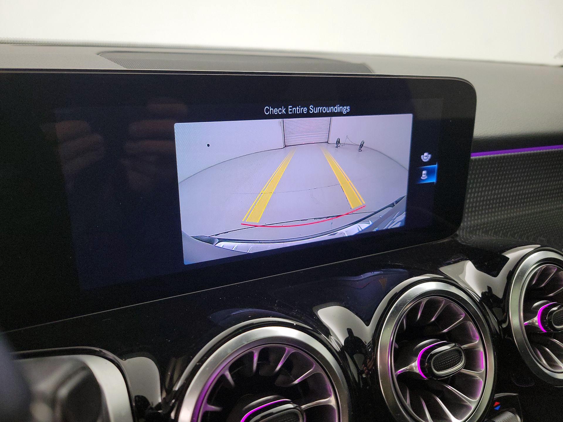 Thumbnail: 2022 Mercedes-Benz GLB - 14