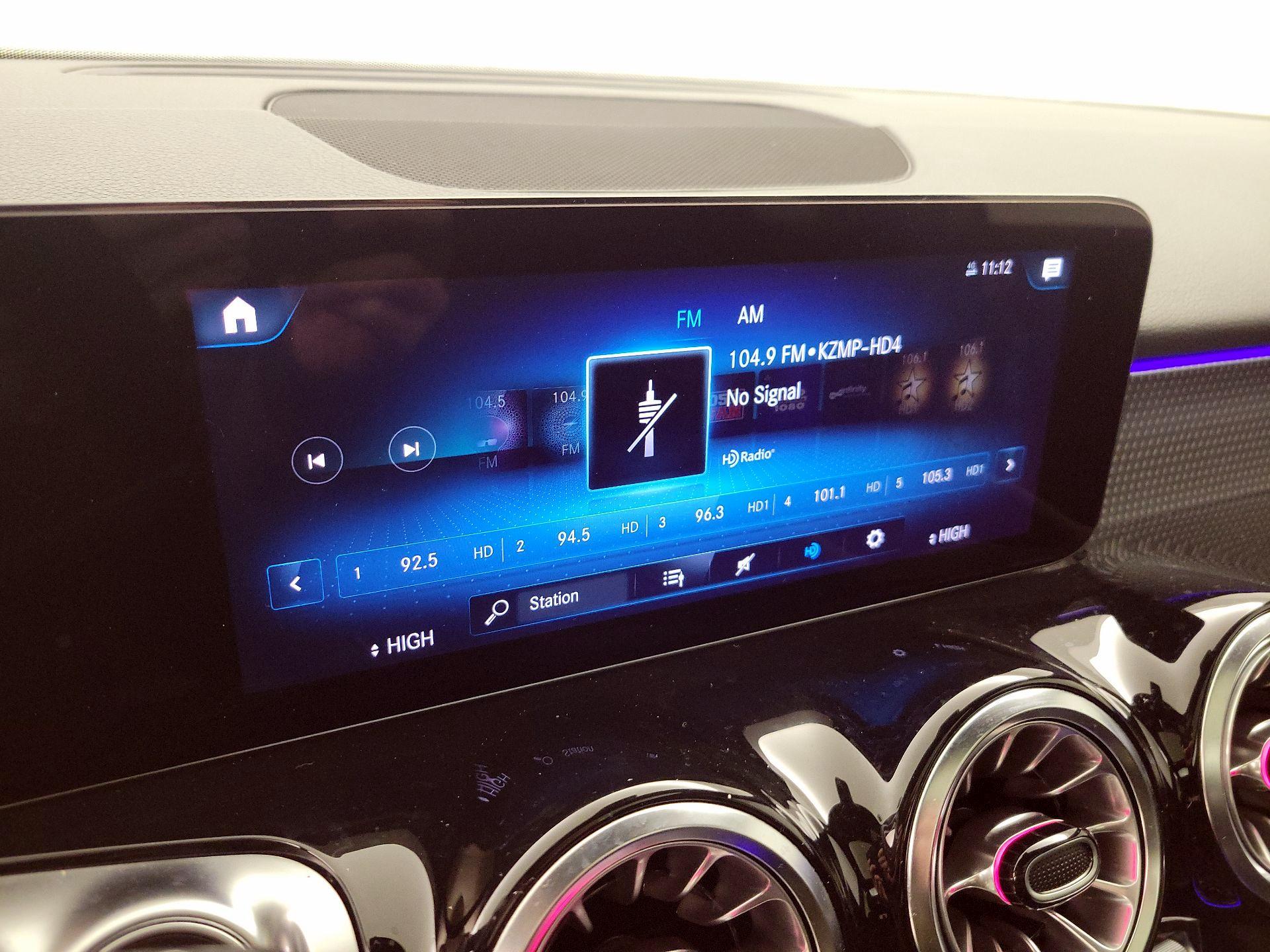 Thumbnail: 2022 Mercedes-Benz GLB - 15