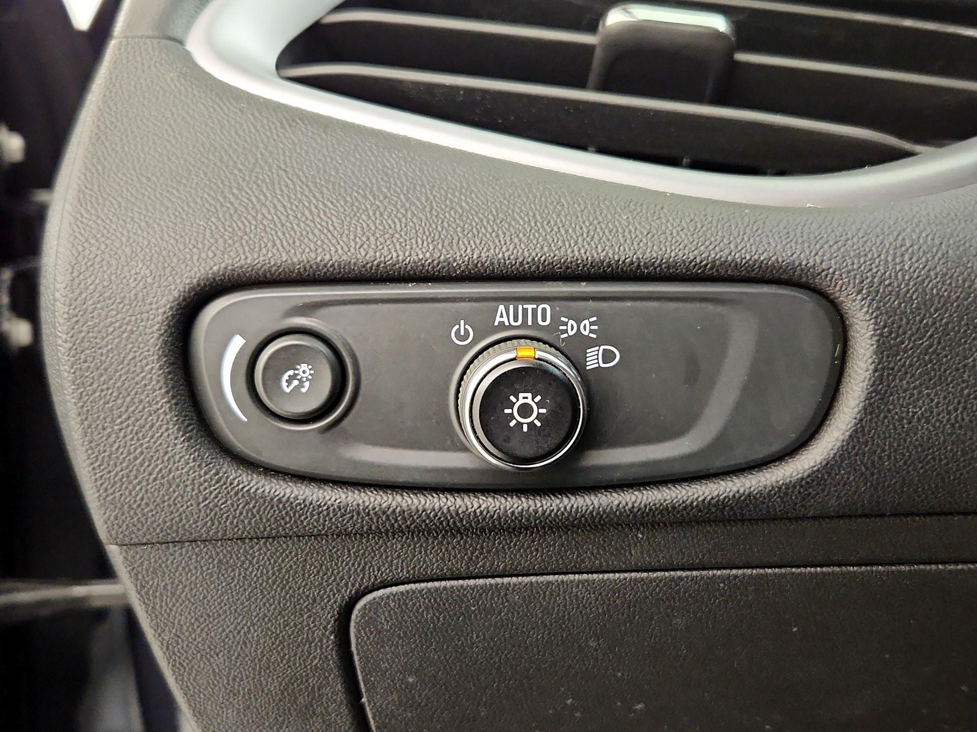 Thumbnail: 2023 Chevrolet Malibu - 13