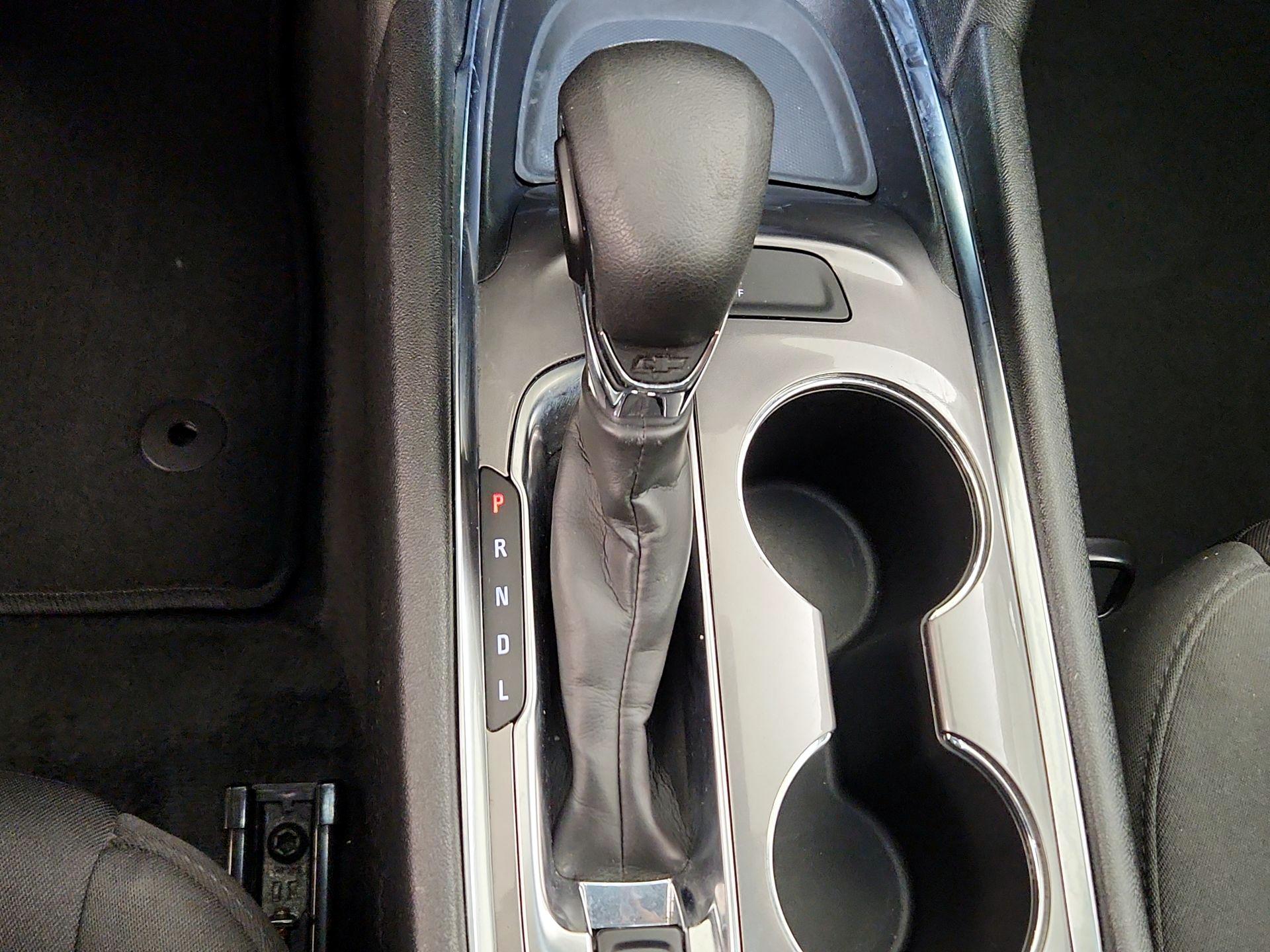 Thumbnail: 2023 Chevrolet Malibu - 17