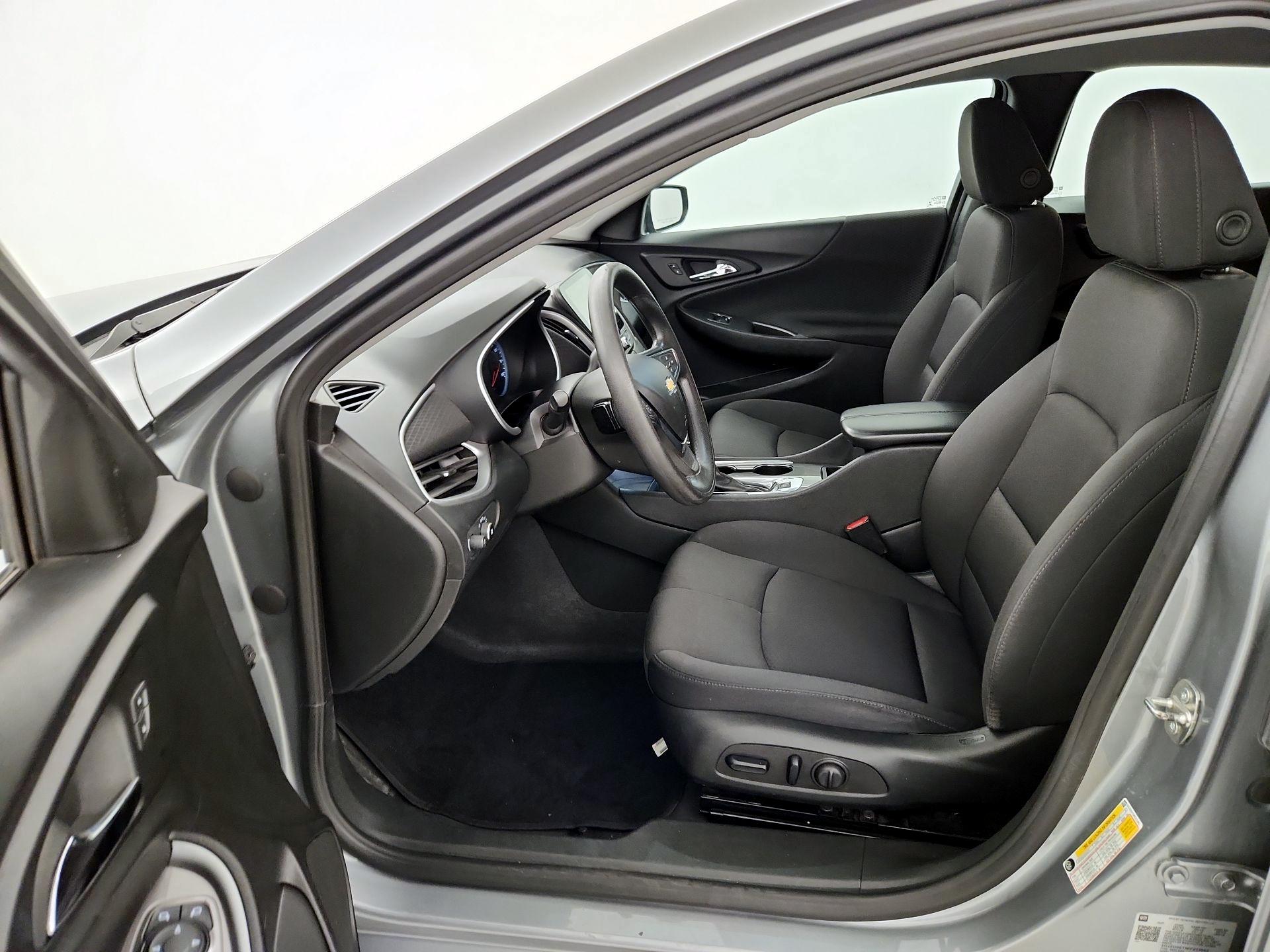 Thumbnail: 2023 Chevrolet Malibu - 11