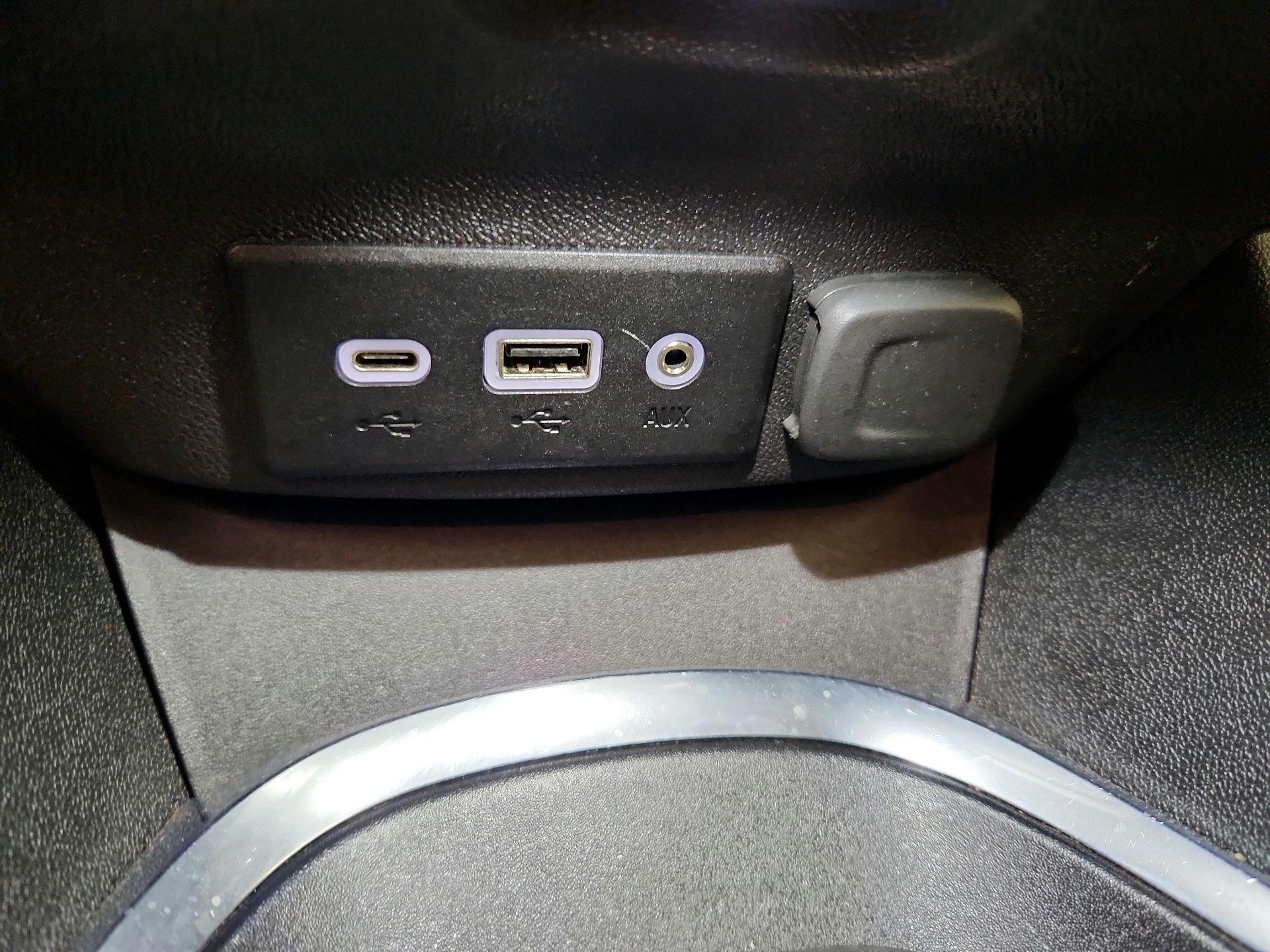 Thumbnail: 2023 Chevrolet Malibu - 18