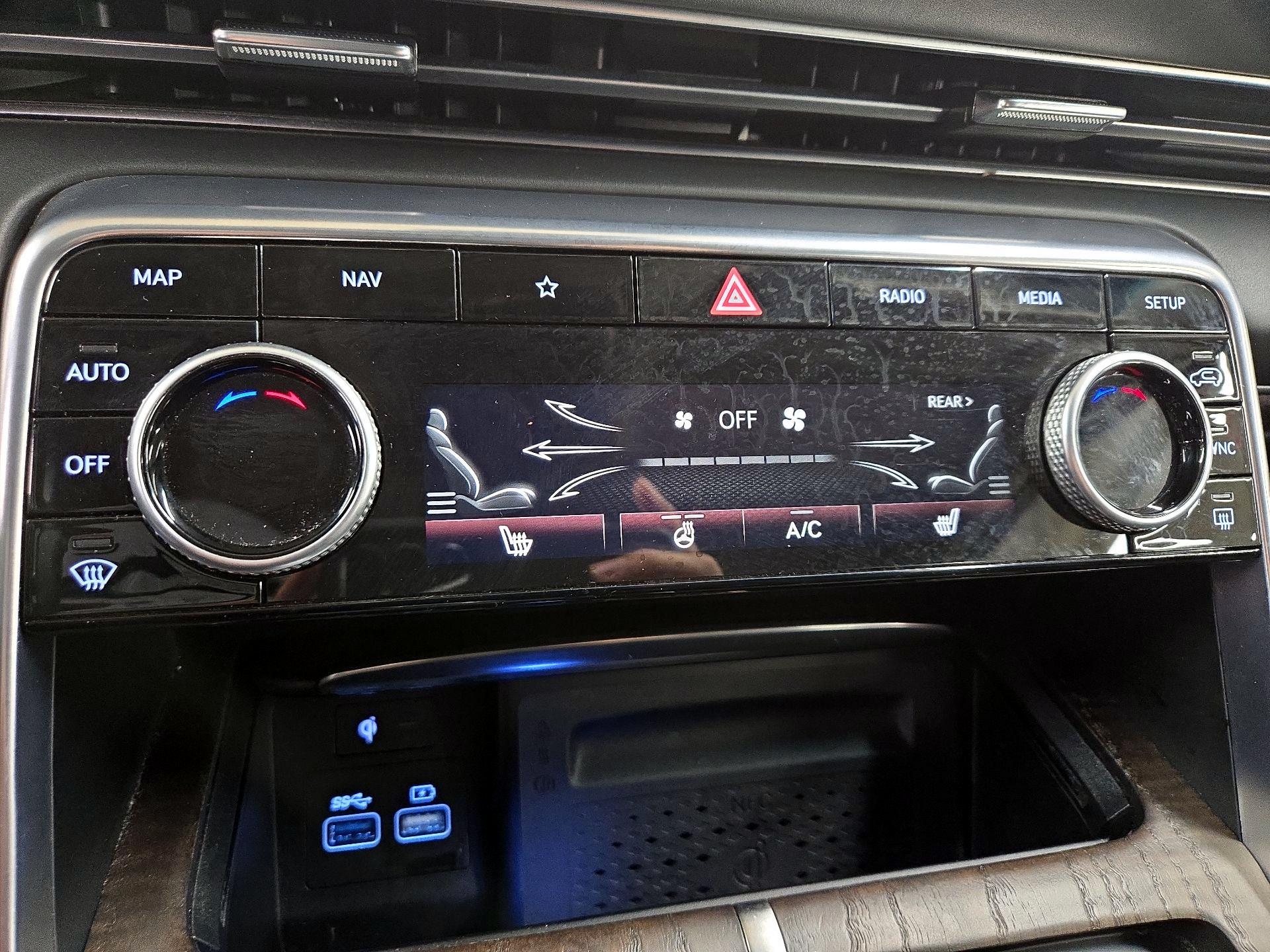 Thumbnail: 2024 Genesis GV80 - 17