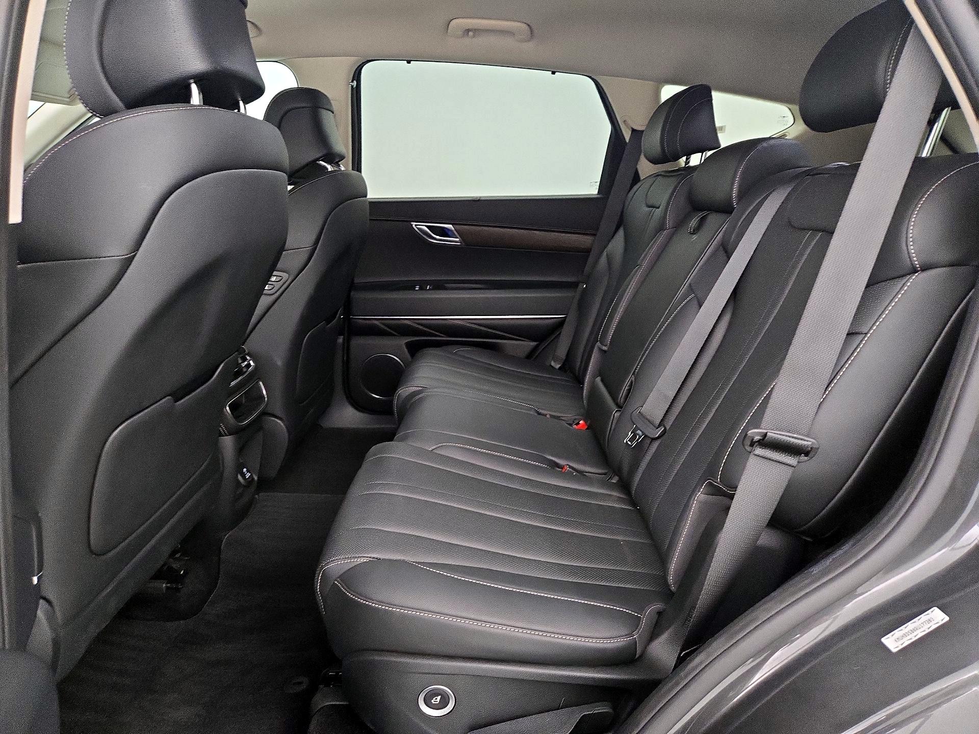 Thumbnail: 2024 Genesis GV80 - 20