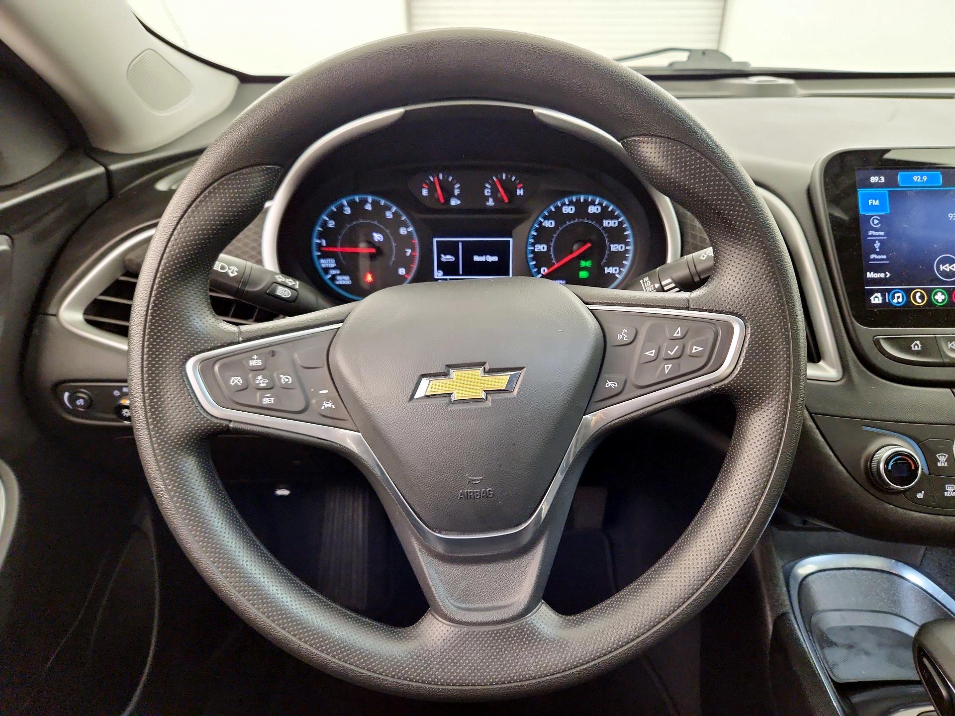 Thumbnail: 2023 Chevrolet Malibu - 10