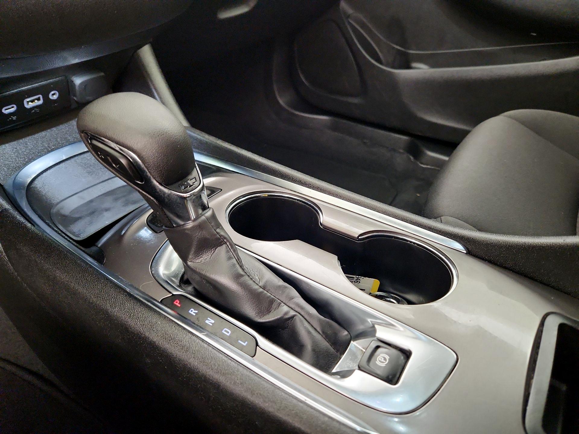 Thumbnail: 2023 Chevrolet Malibu - 17