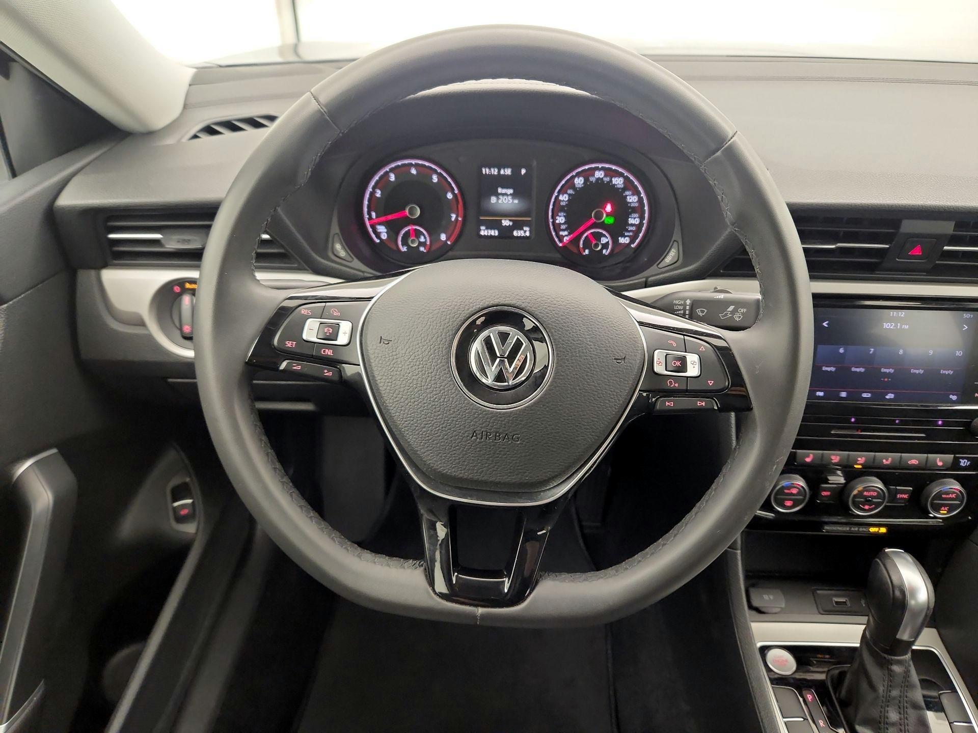 Thumbnail: 2022 Volkswagen Passat - 10