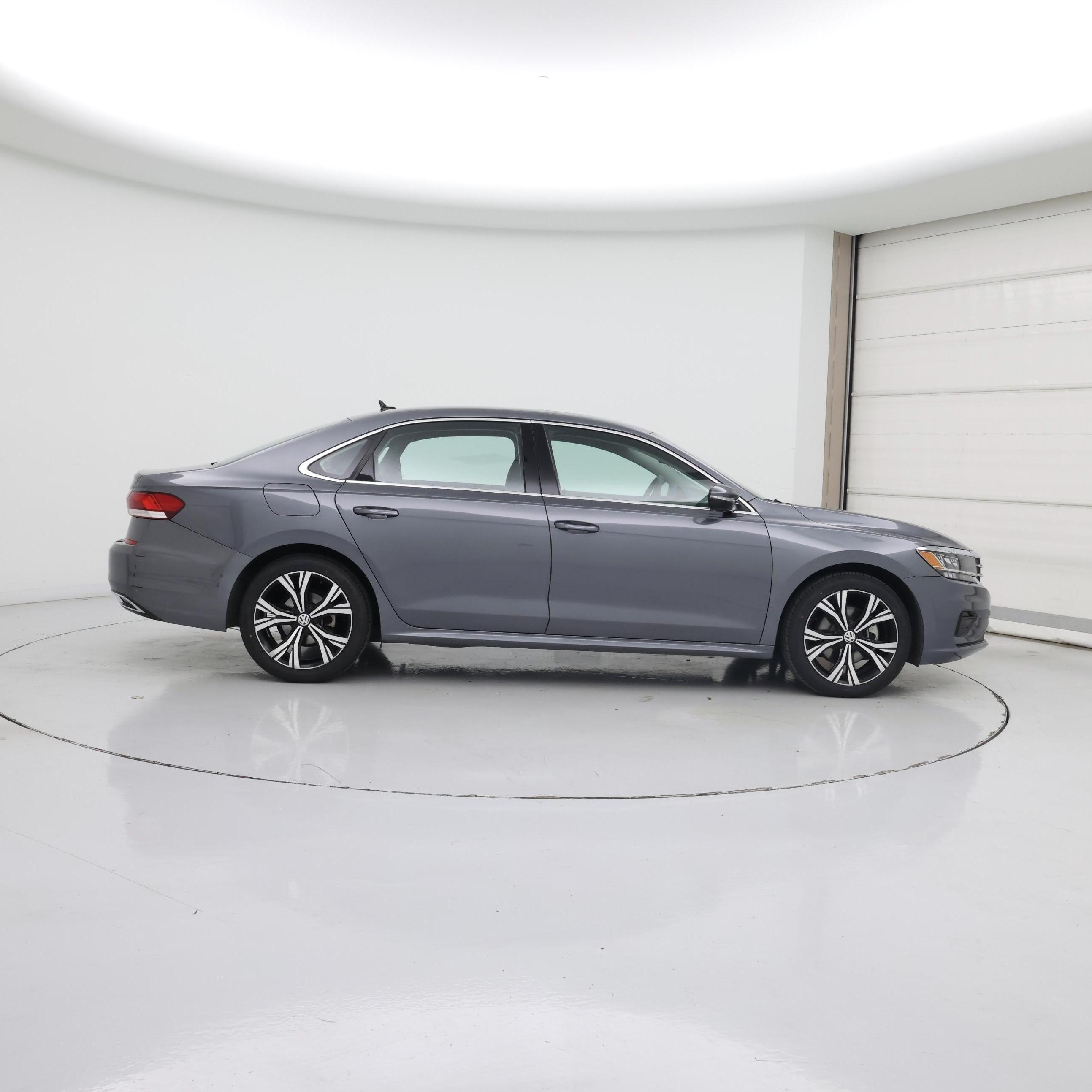 Thumbnail: 2022 Volkswagen Passat - 7