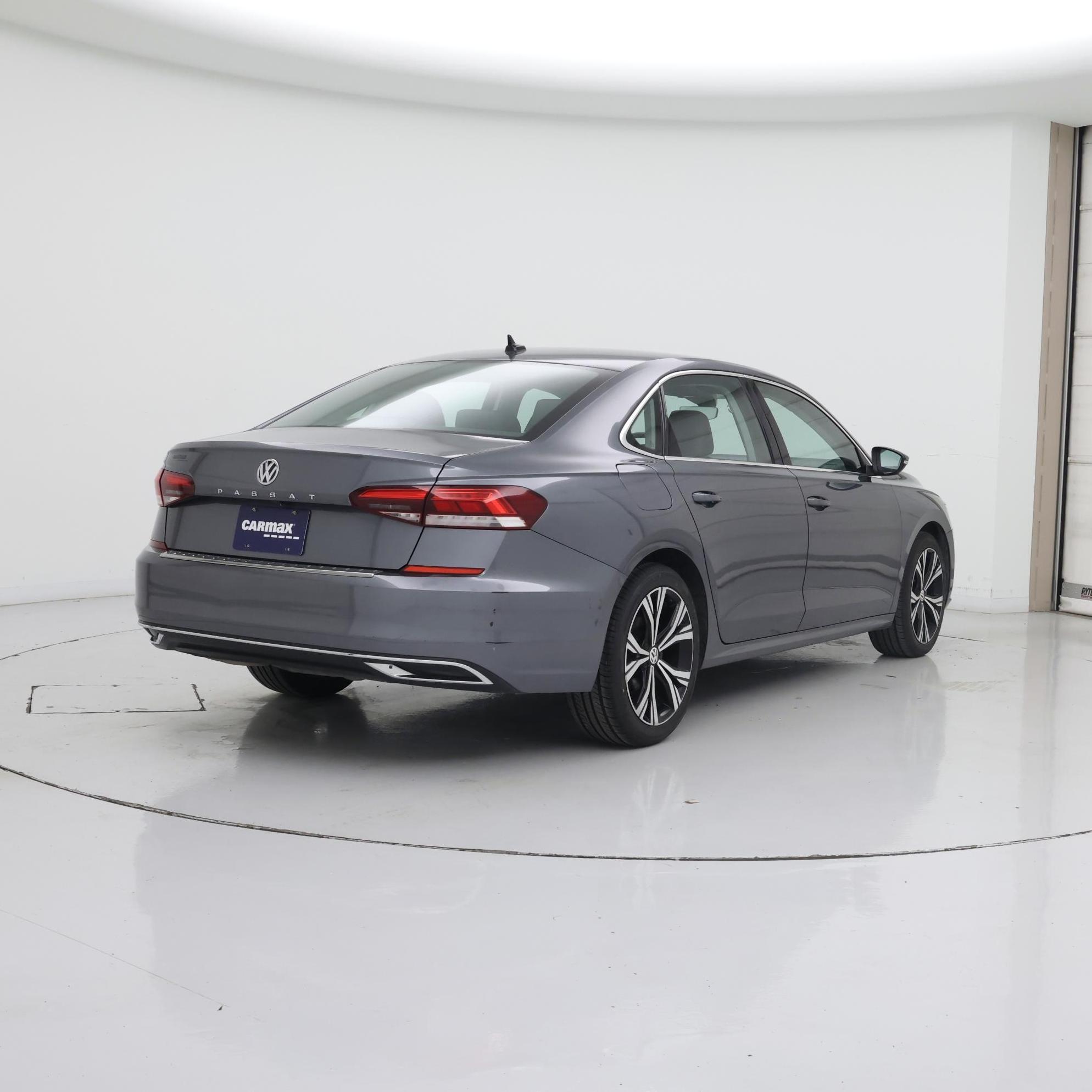 Thumbnail: 2022 Volkswagen Passat - 8