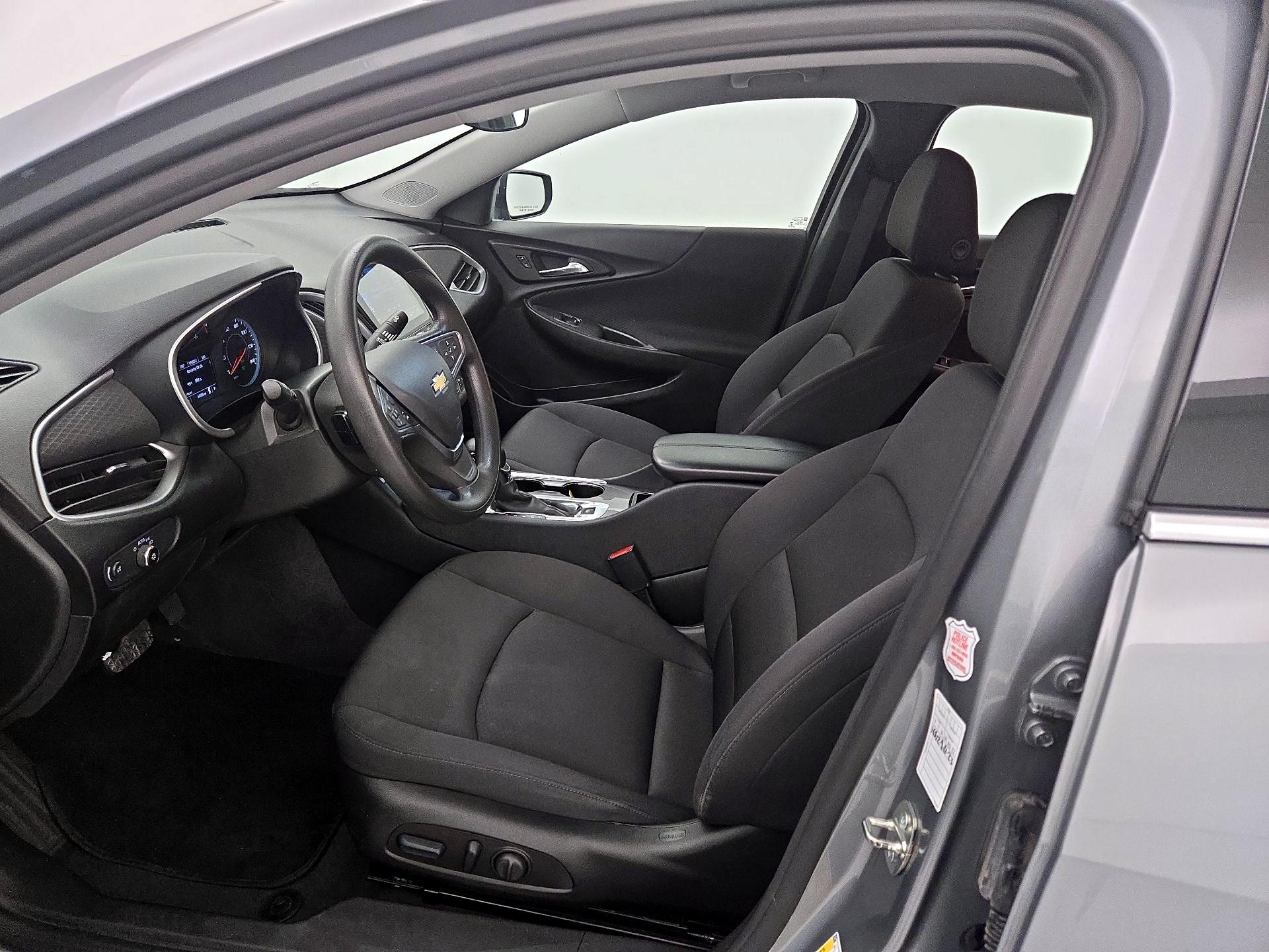 Thumbnail: 2023 Chevrolet Malibu - 11