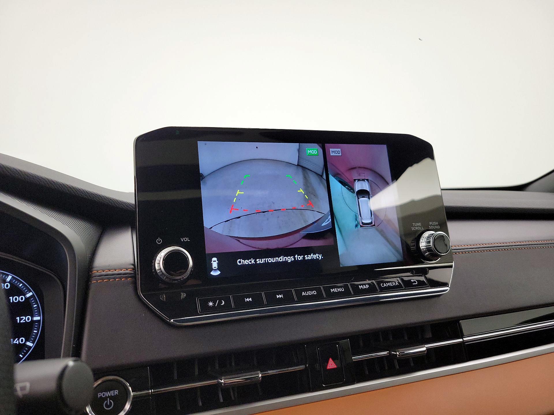 Thumbnail: 2023 Mitsubishi Outlander - 14