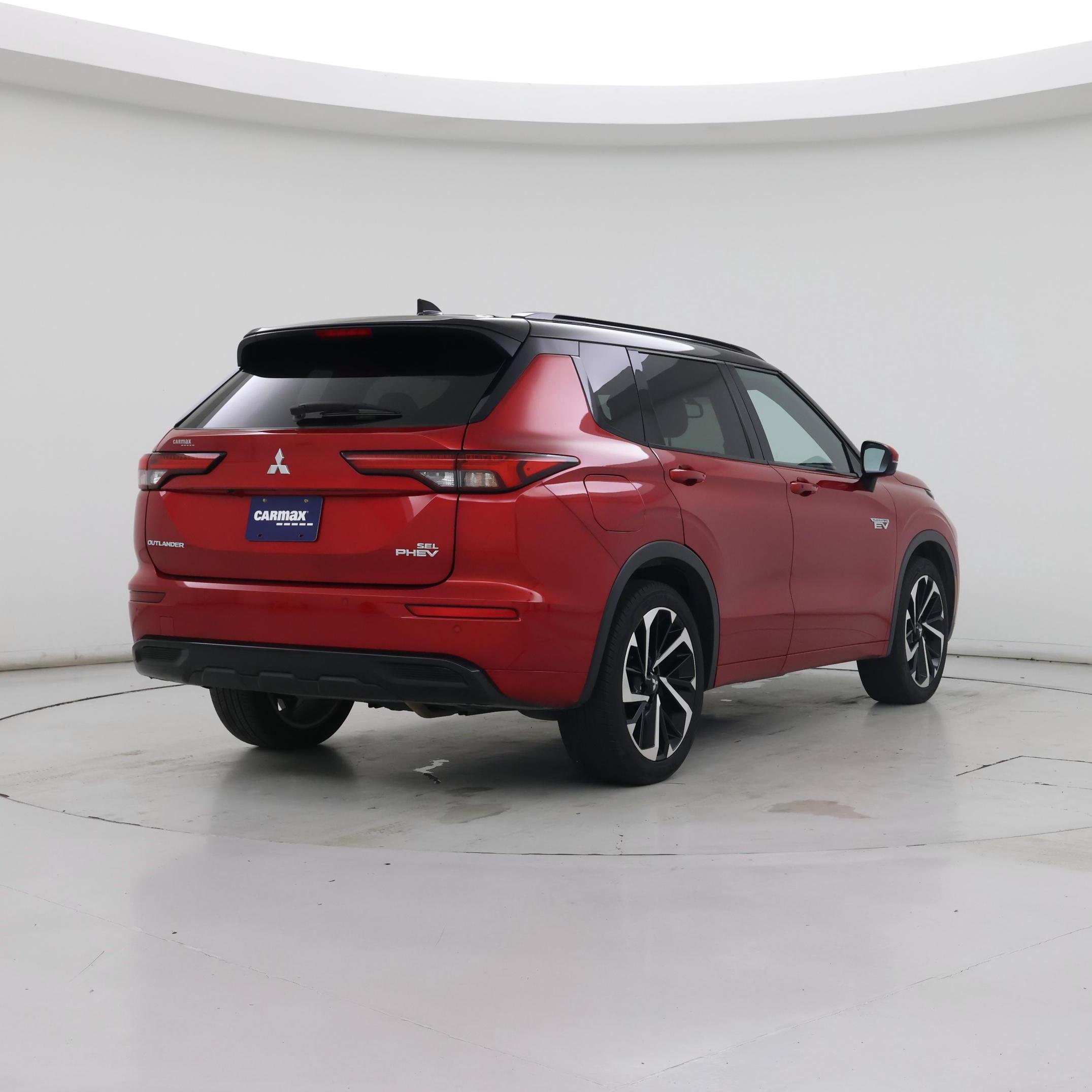 Thumbnail: 2023 Mitsubishi Outlander - 8