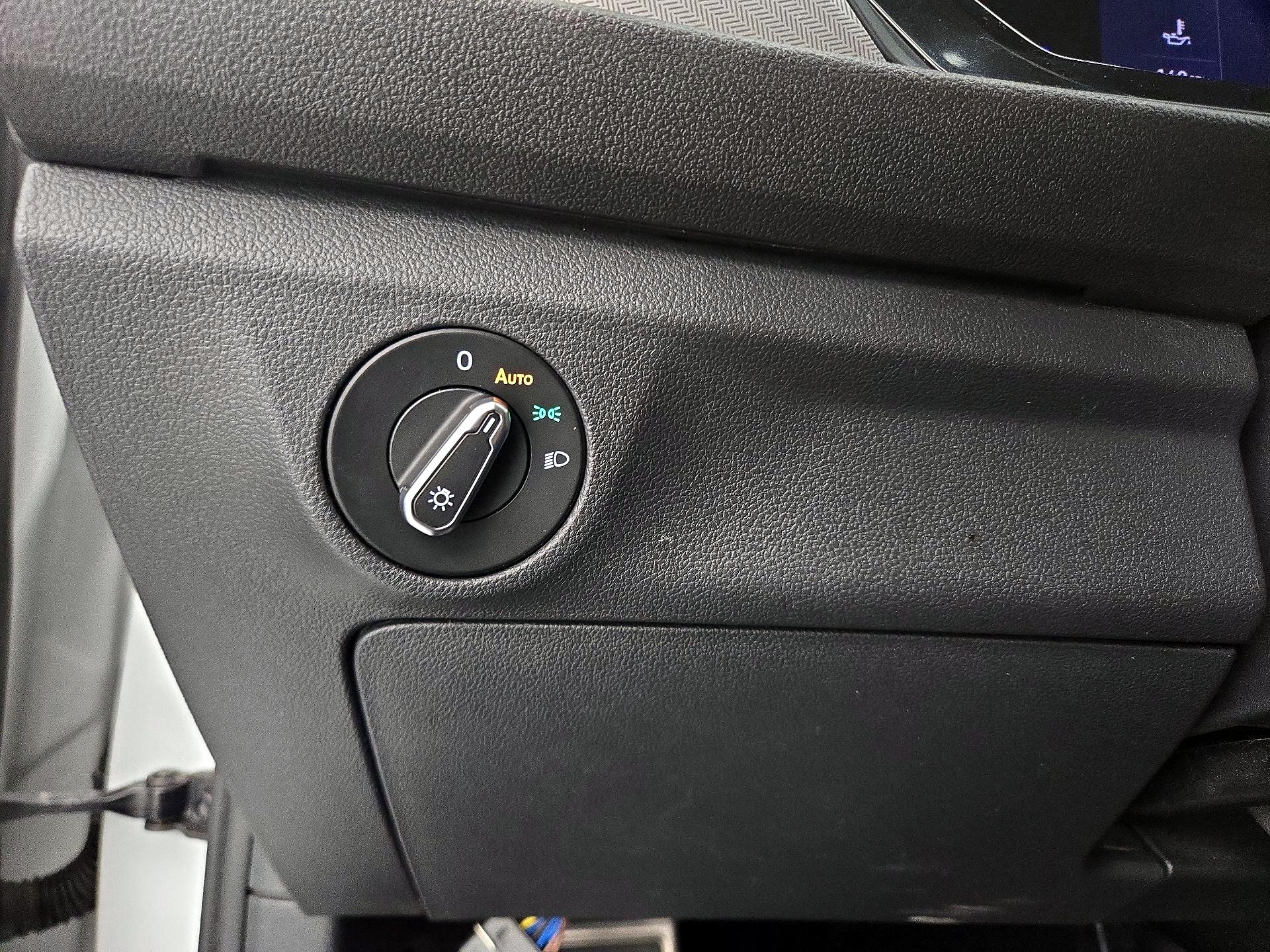 Thumbnail: 2023 Volkswagen Jetta - 13