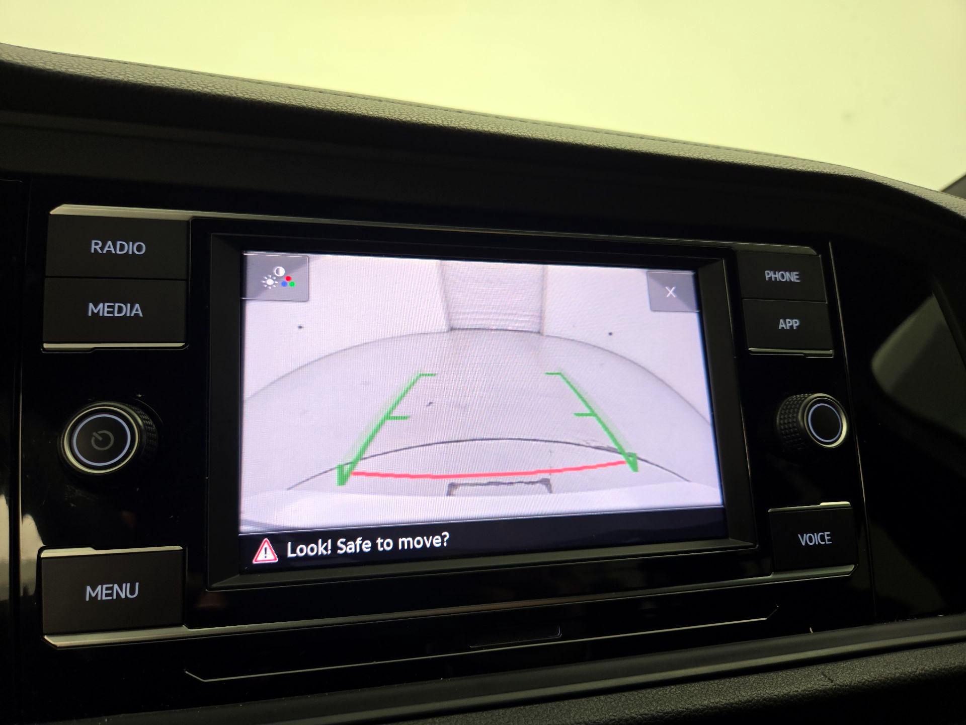 Thumbnail: 2023 Volkswagen Jetta - 14