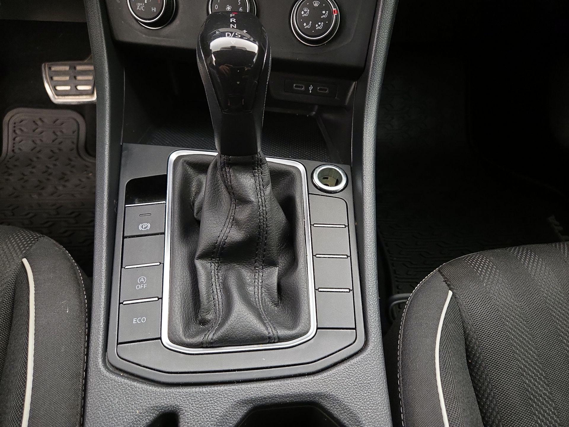 Thumbnail: 2023 Volkswagen Jetta - 17