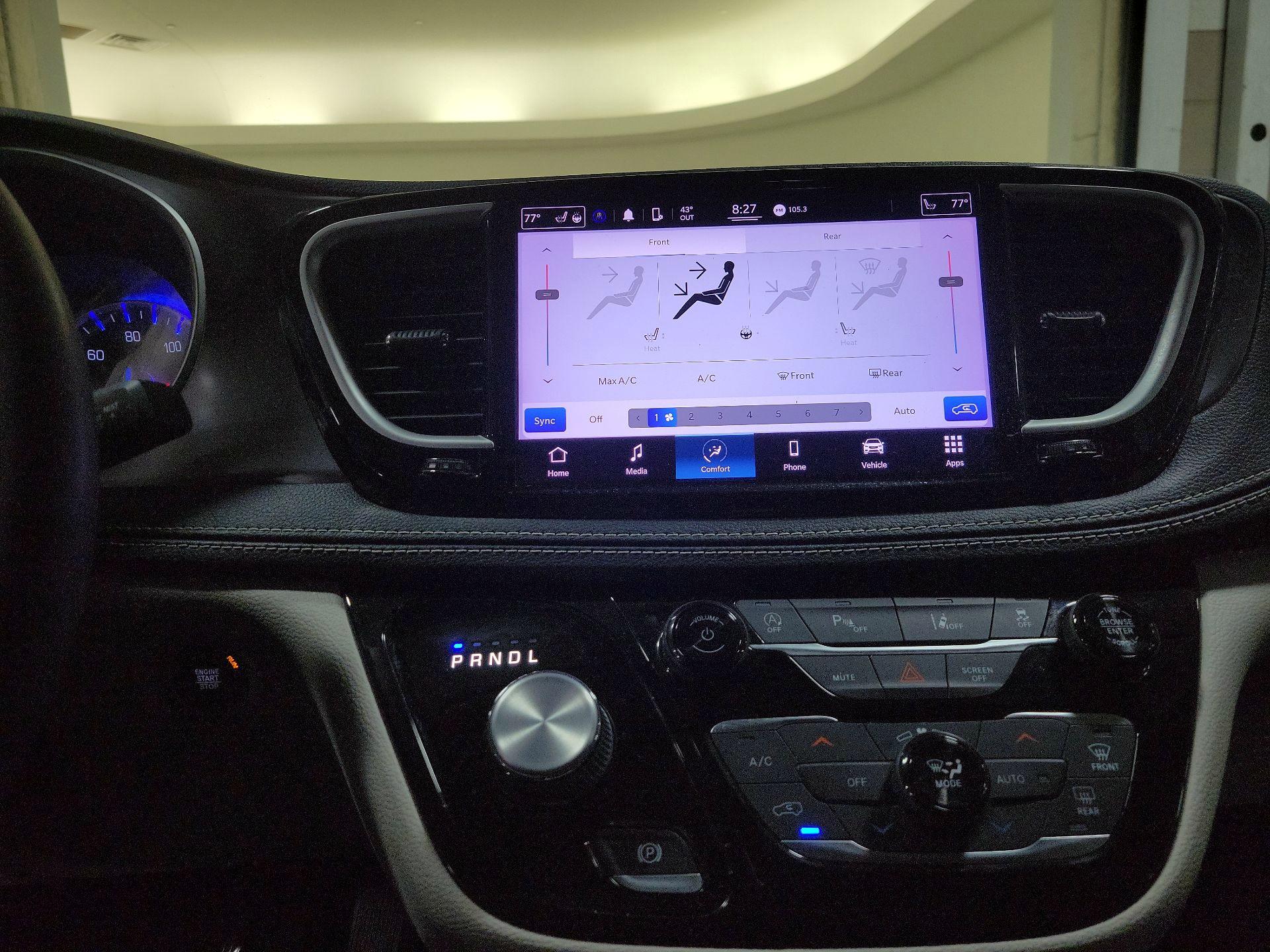 Thumbnail: 2022 Chrysler Pacifica - 16