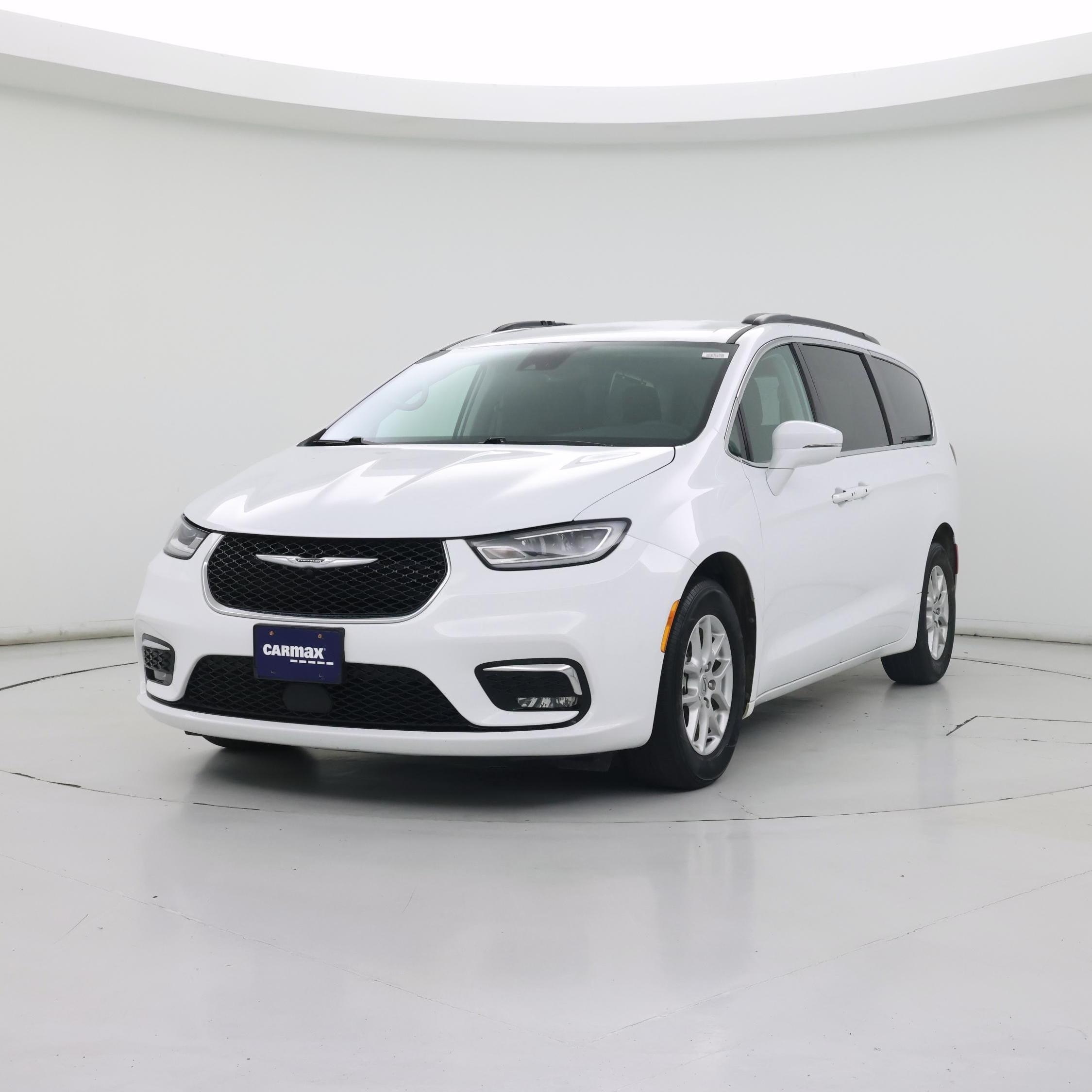 Thumbnail: 2022 Chrysler Pacifica - 4