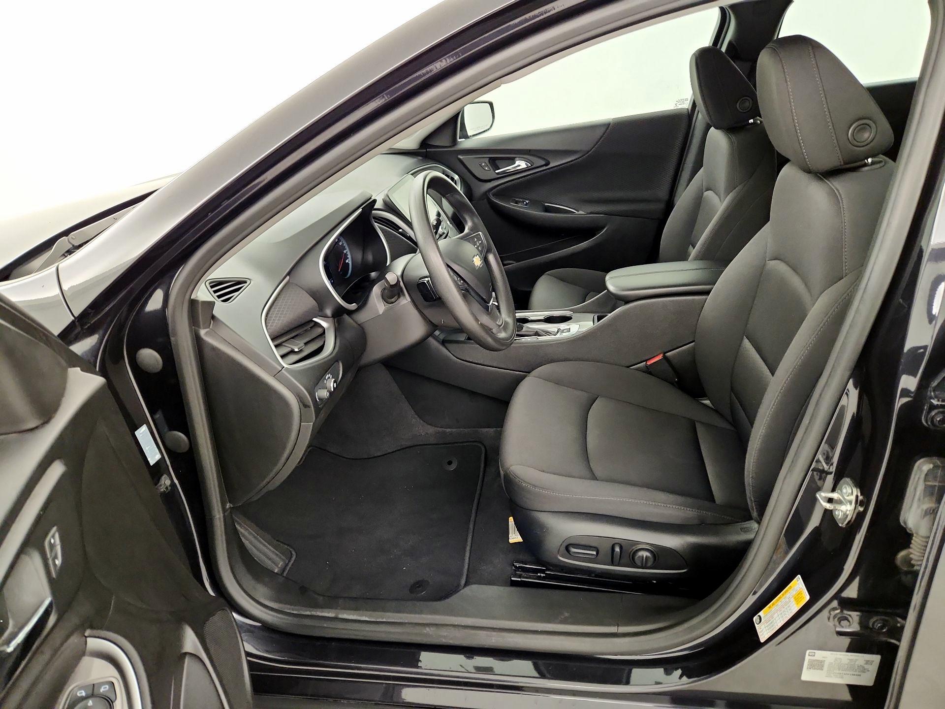 Thumbnail: 2023 Chevrolet Malibu - 11