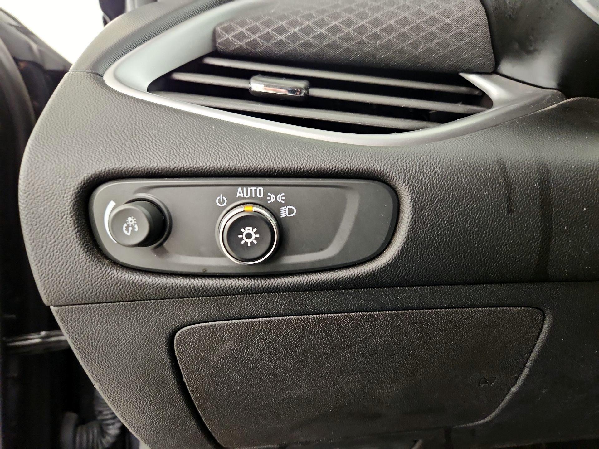 Thumbnail: 2023 Chevrolet Malibu - 13