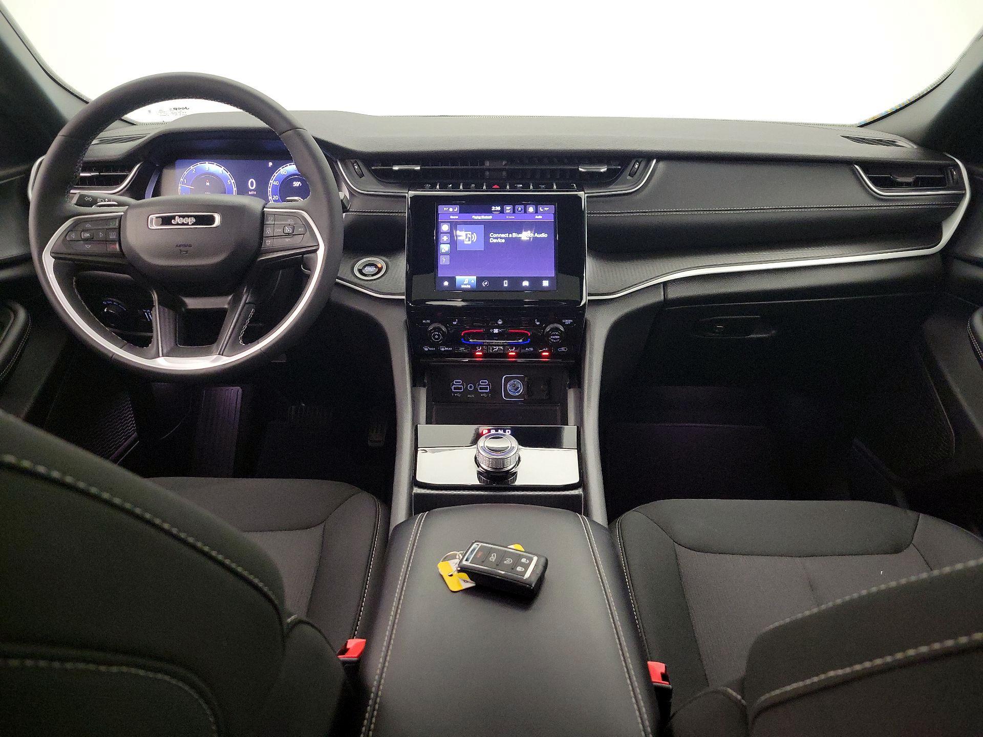 Thumbnail: 2024 Jeep Grand Cherokee - 9