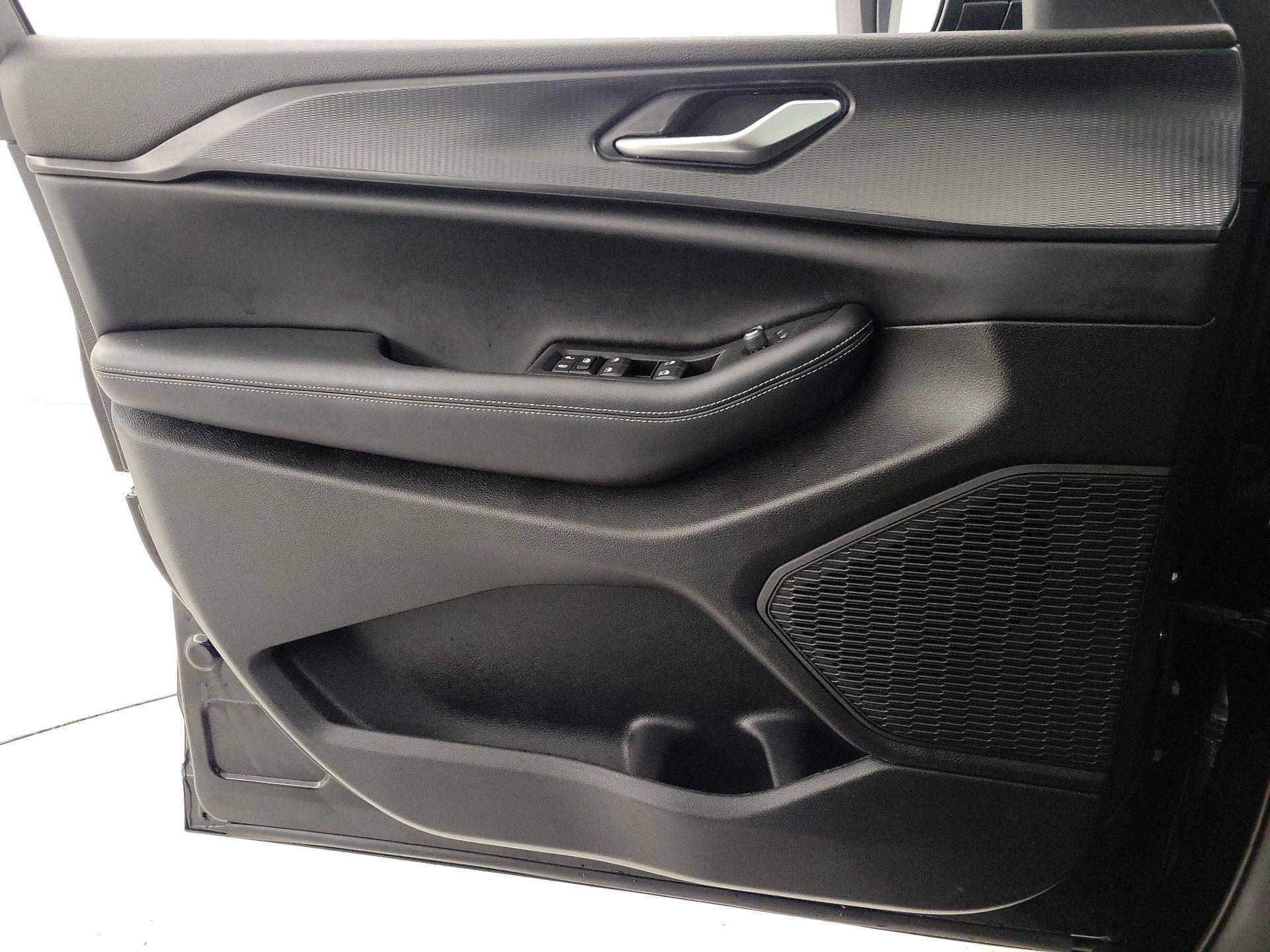 Thumbnail: 2024 Jeep Grand Cherokee - 12