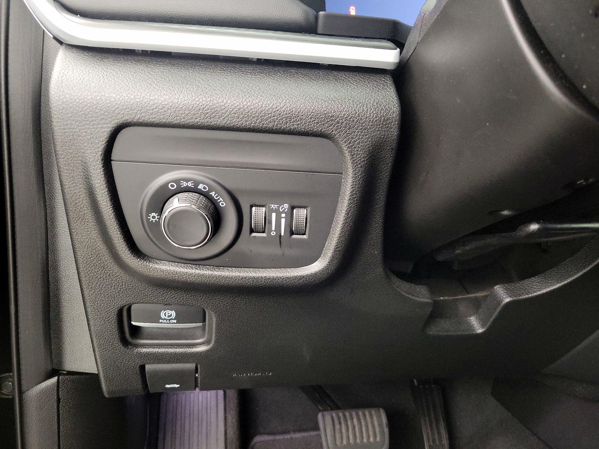 Thumbnail: 2024 Jeep Grand Cherokee - 13