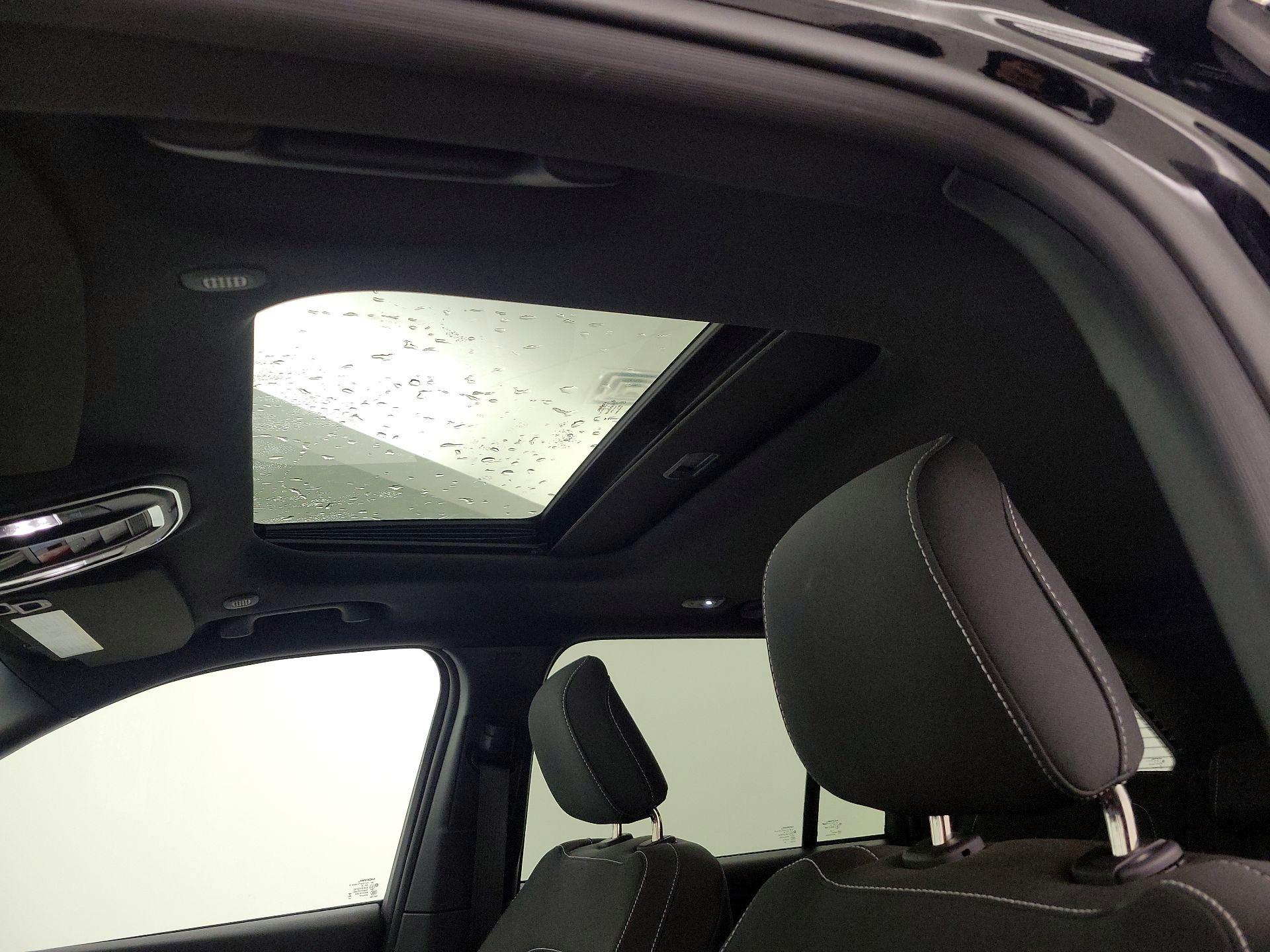 Thumbnail: 2024 Jeep Grand Cherokee - 18