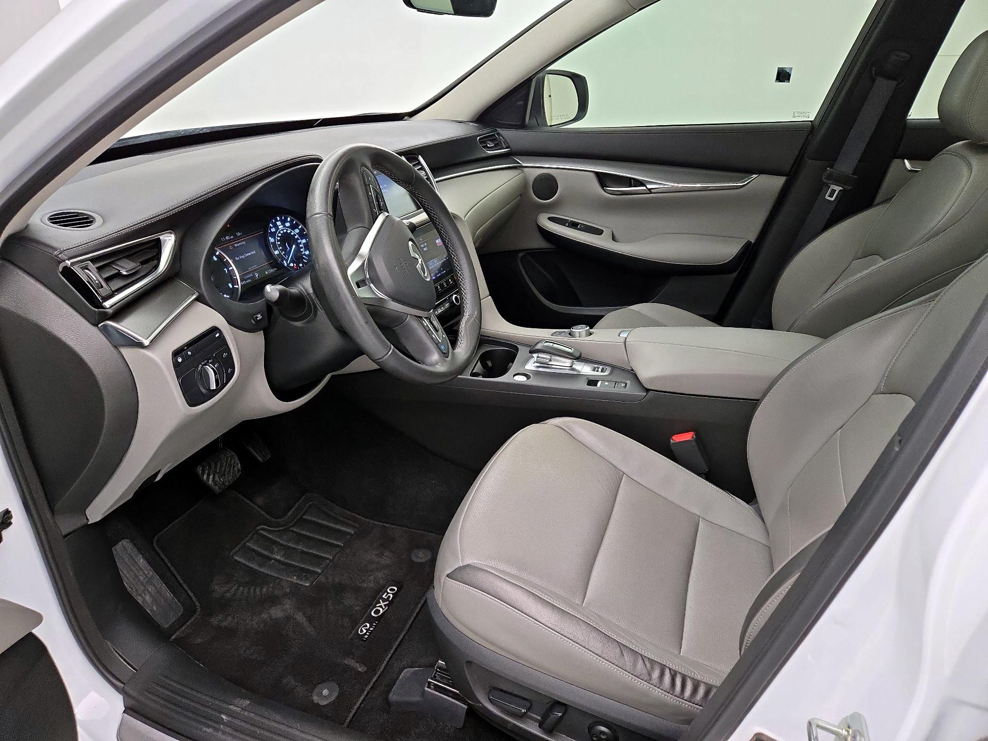 Thumbnail: 2023 INFINITI QX50 - 11