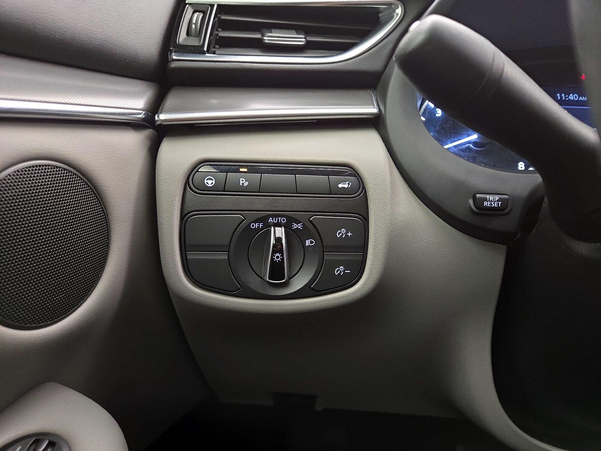 Thumbnail: 2023 INFINITI QX50 - 13