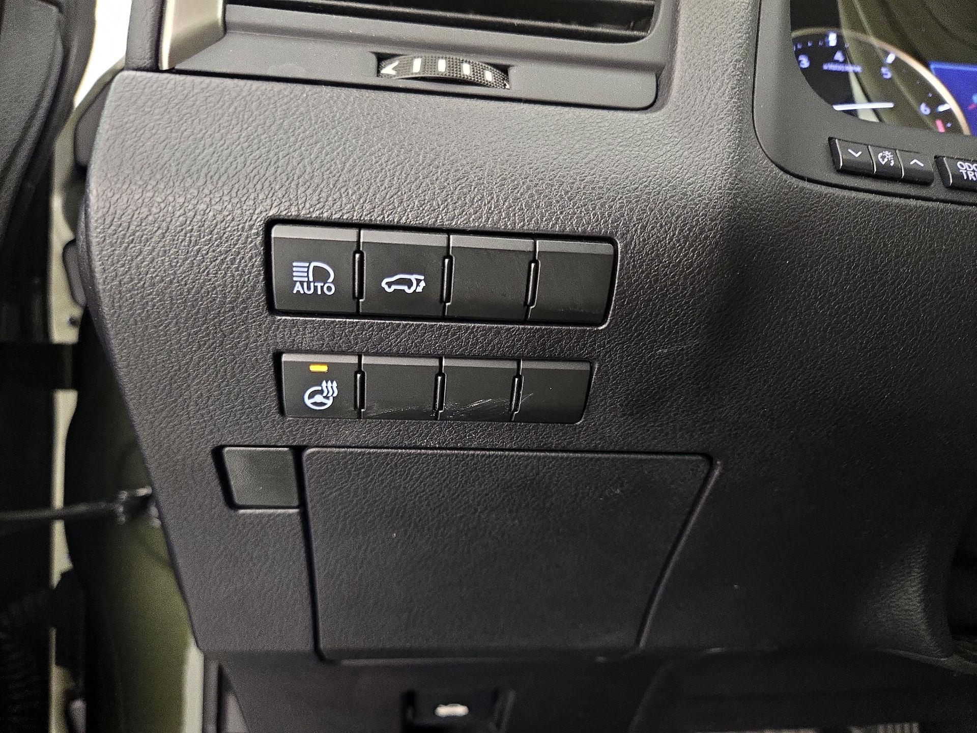 Thumbnail: 2022 Lexus RX - 13