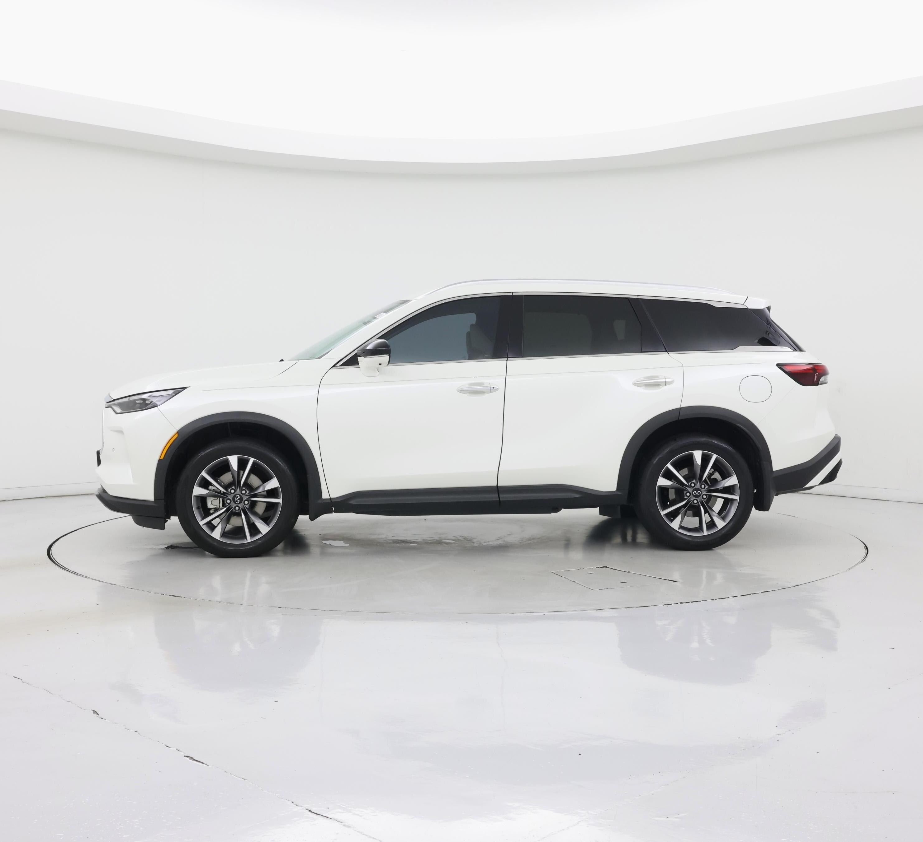 Thumbnail: 2023 INFINITI QX60 - 3