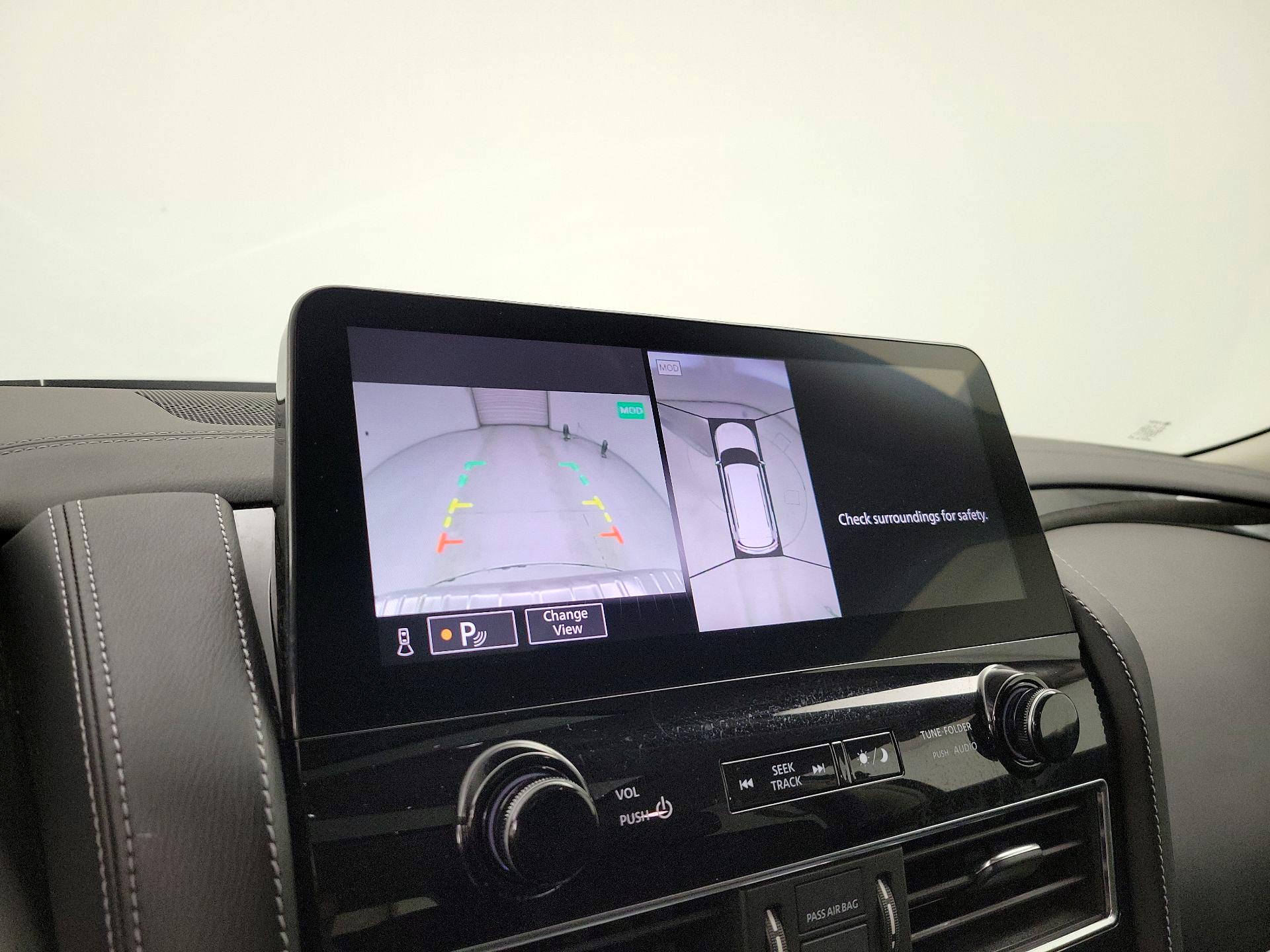 Thumbnail: 2024 INFINITI QX80 - 15