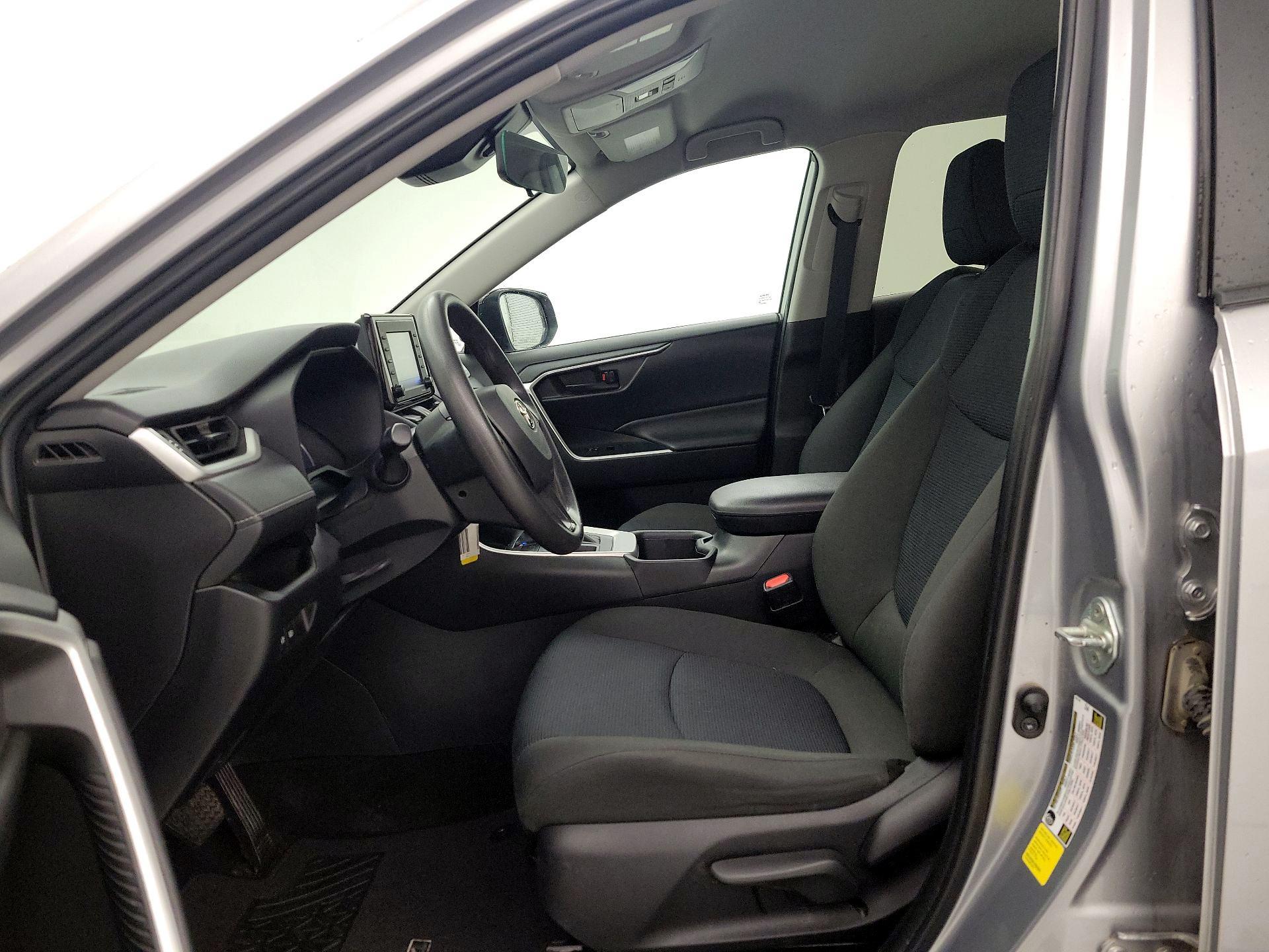 Thumbnail: 2022 Toyota RAV4 - 11