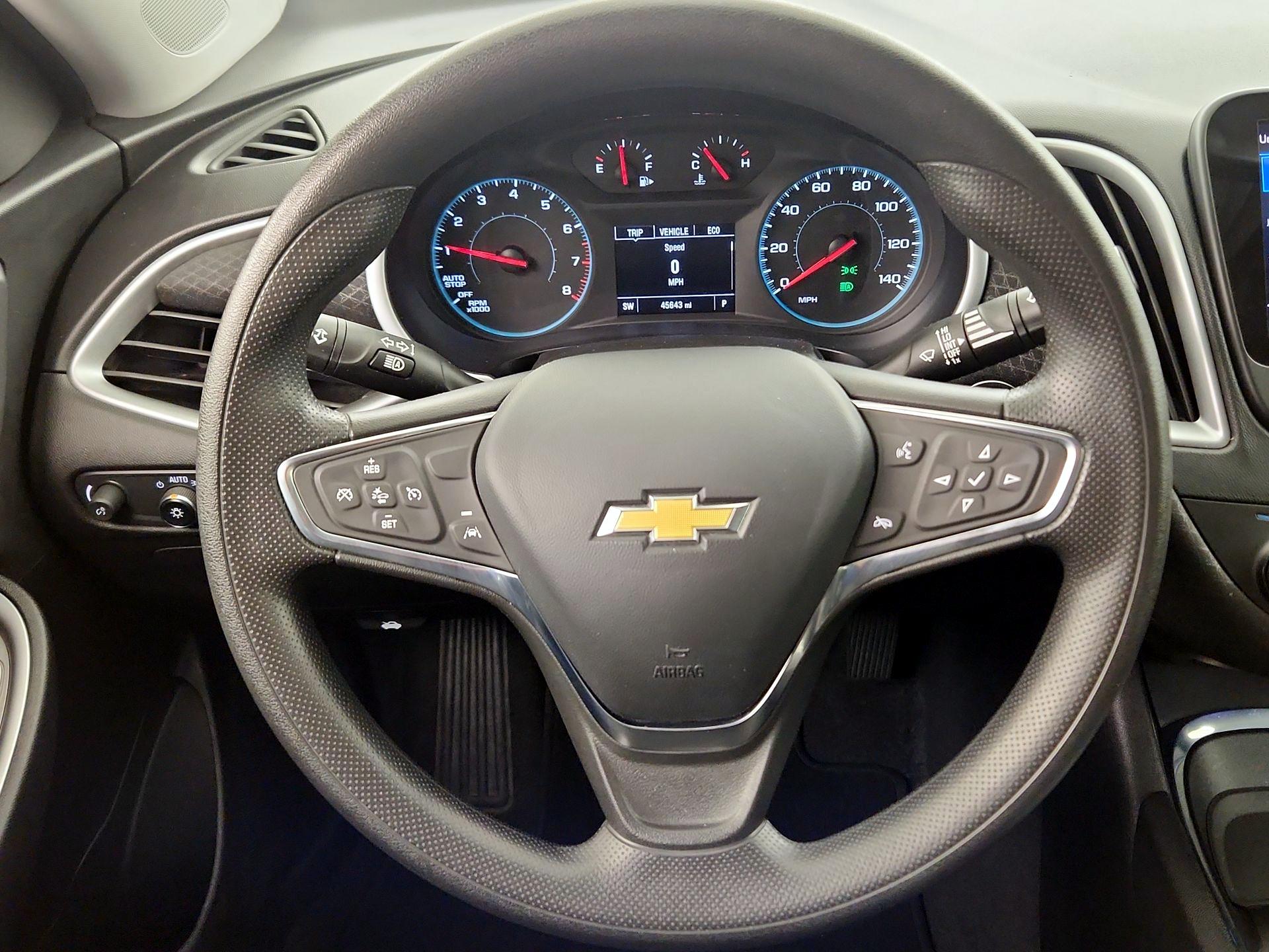 Thumbnail: 2023 Chevrolet Malibu - 10