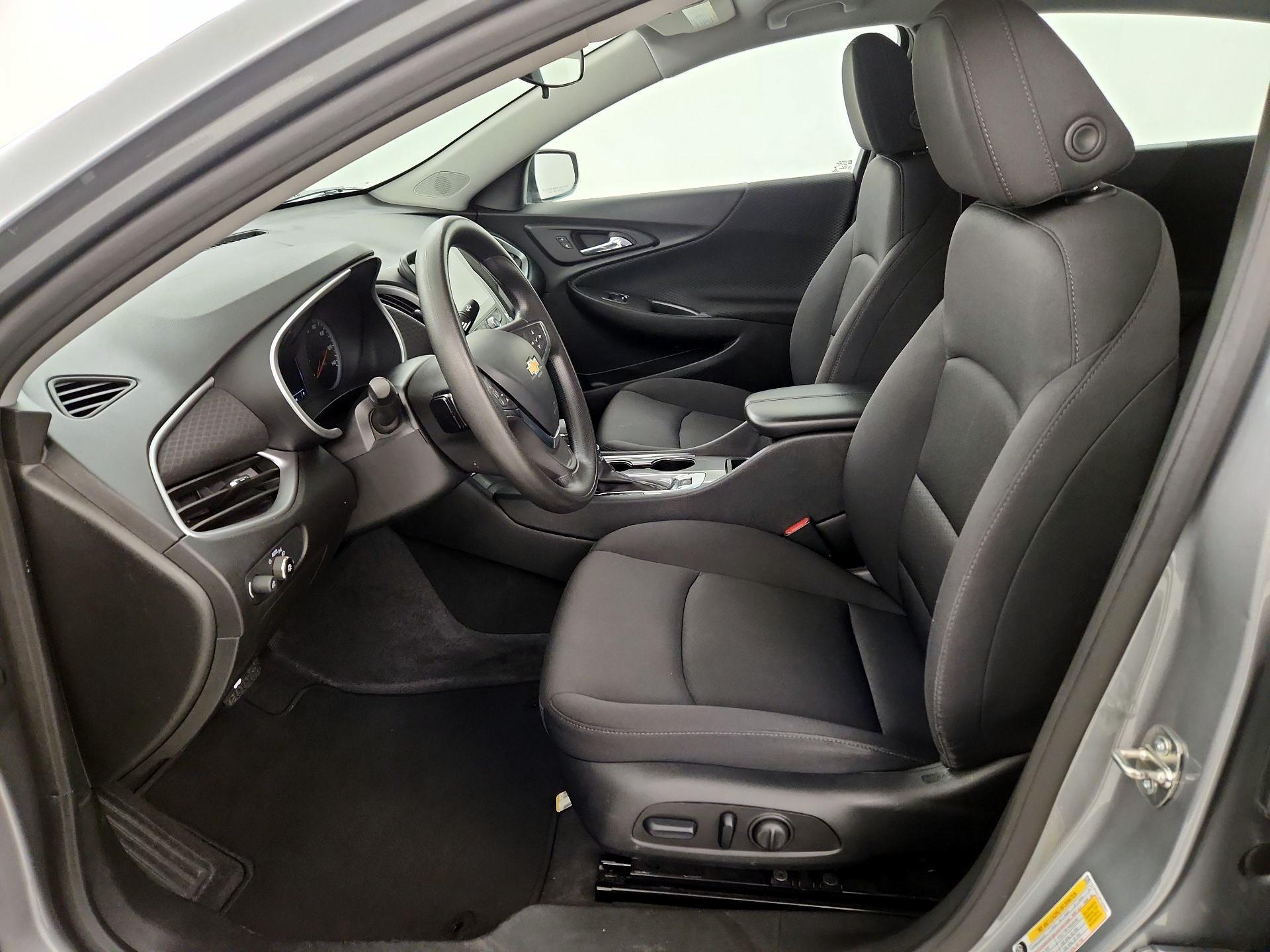 Thumbnail: 2023 Chevrolet Malibu - 11