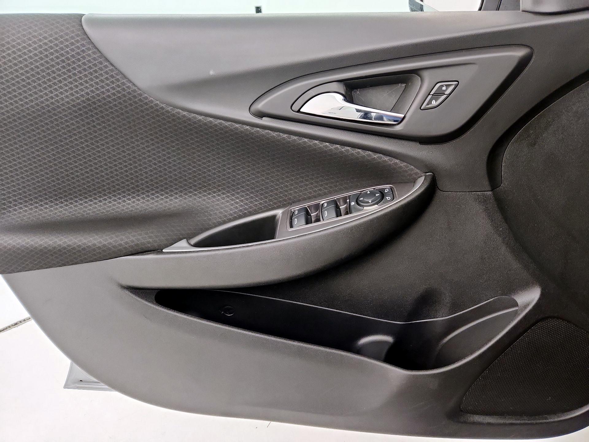 Thumbnail: 2023 Chevrolet Malibu - 12