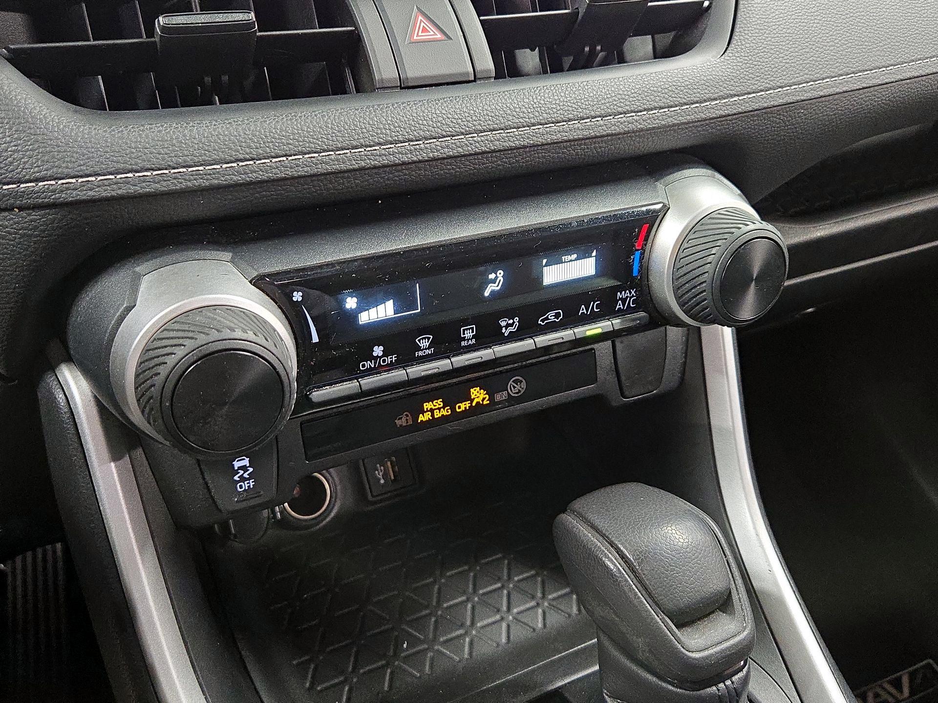 Thumbnail: 2023 Toyota RAV4 - 16